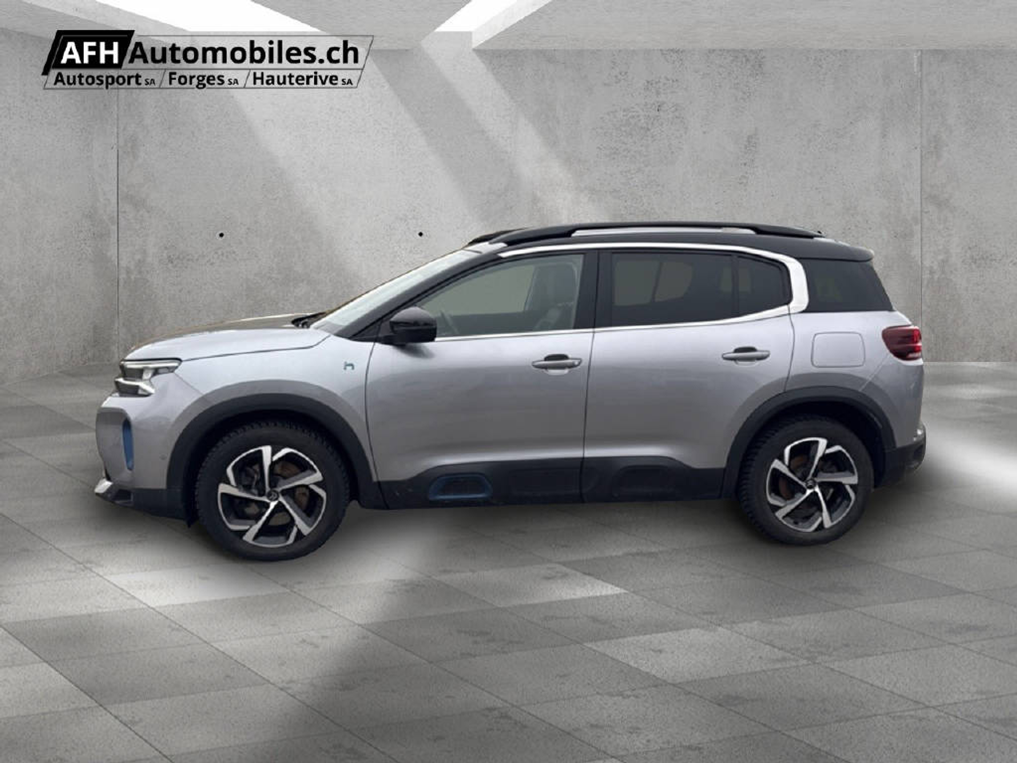 listing desktop thumbnail image 1