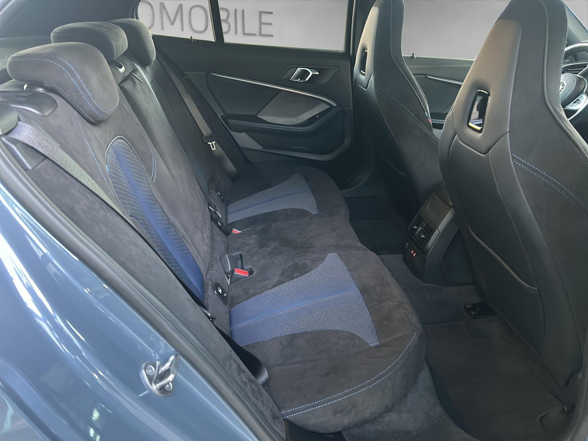 listing desktop thumbnail image 11