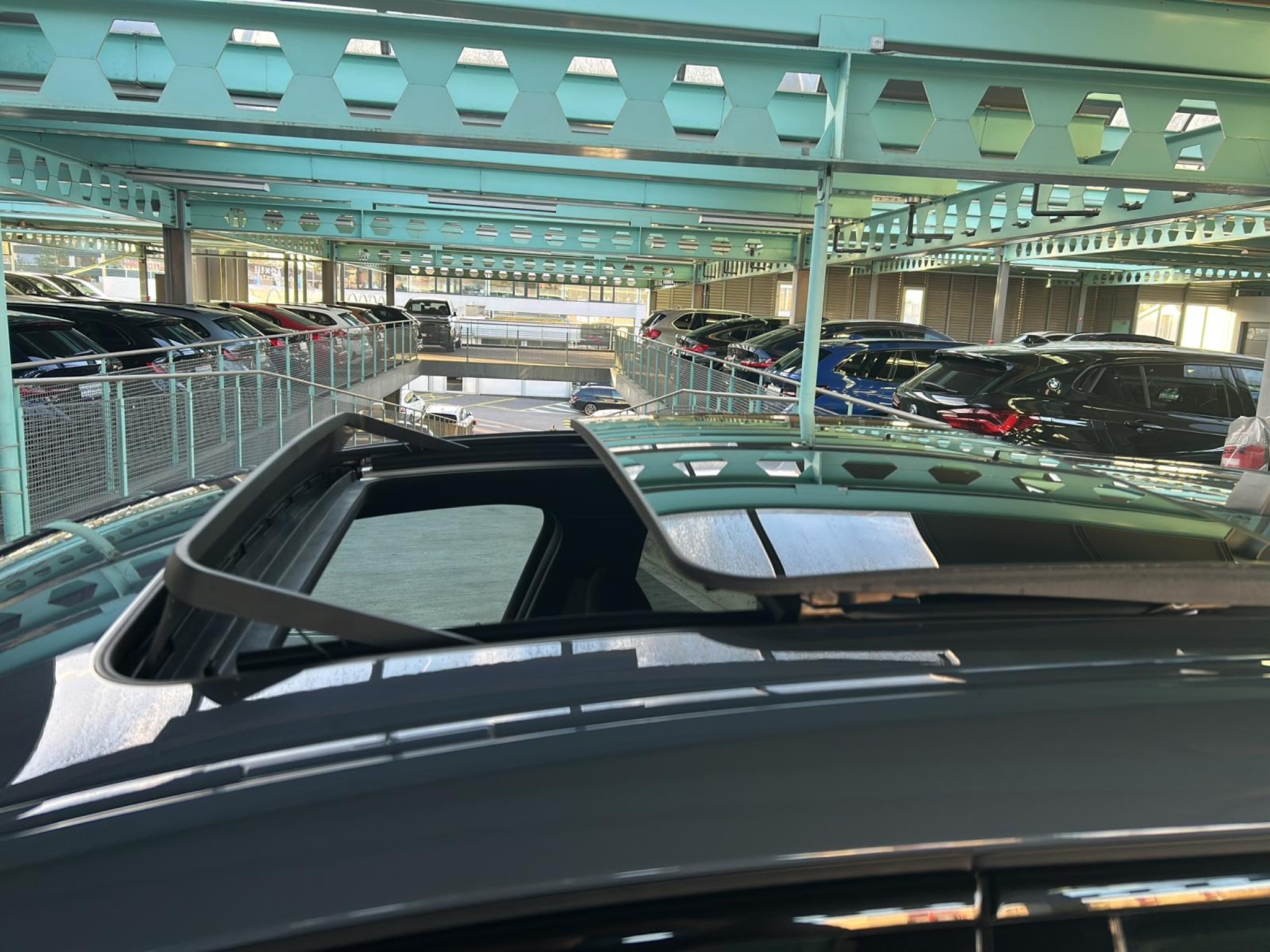 listing desktop thumbnail image 13