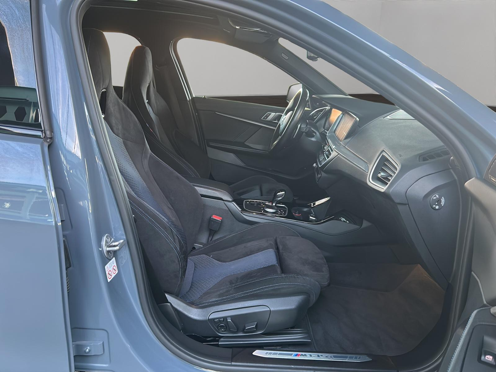 listing desktop thumbnail image 10