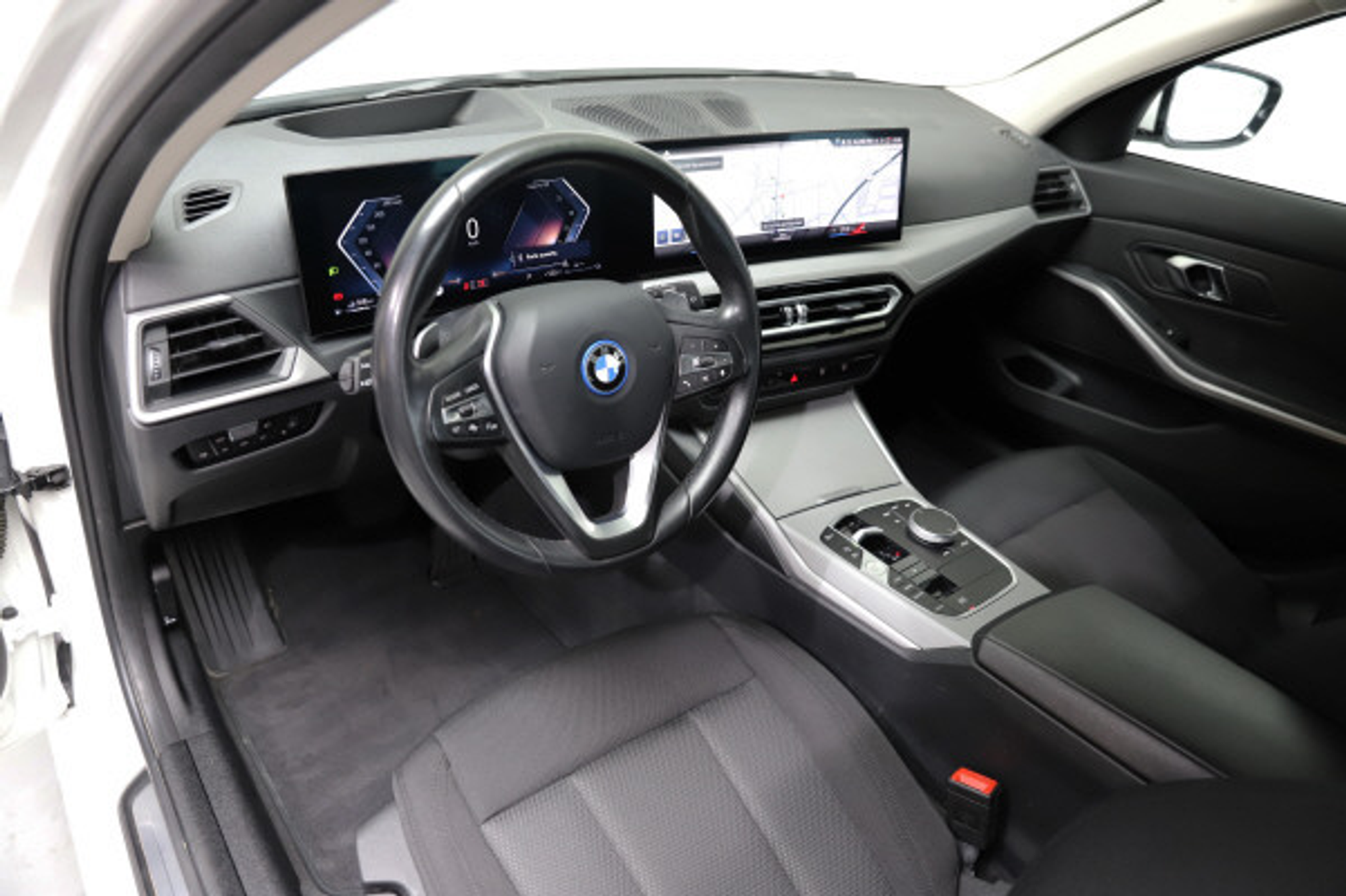 listing desktop thumbnail image 7