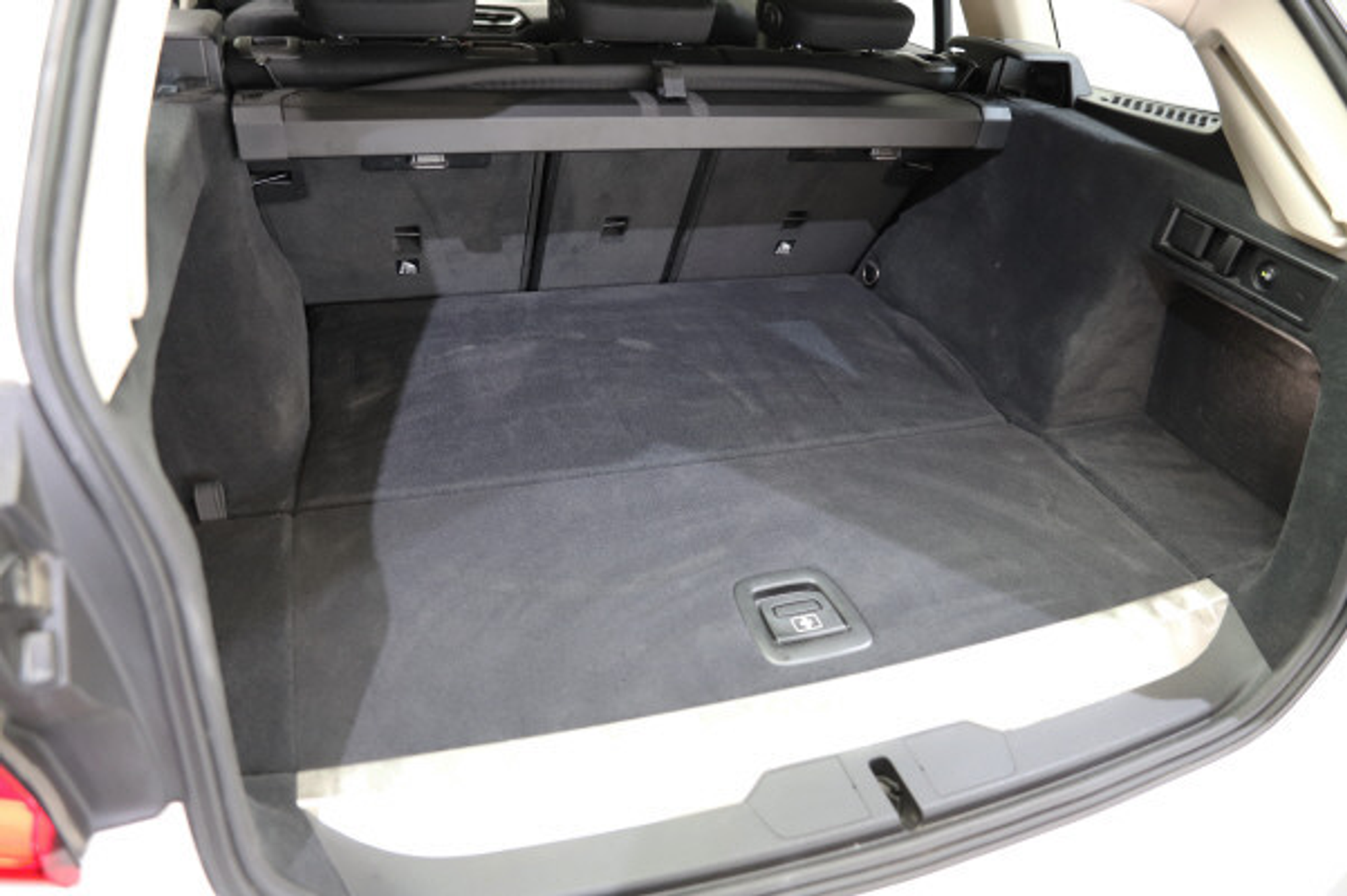 listing desktop thumbnail image 11