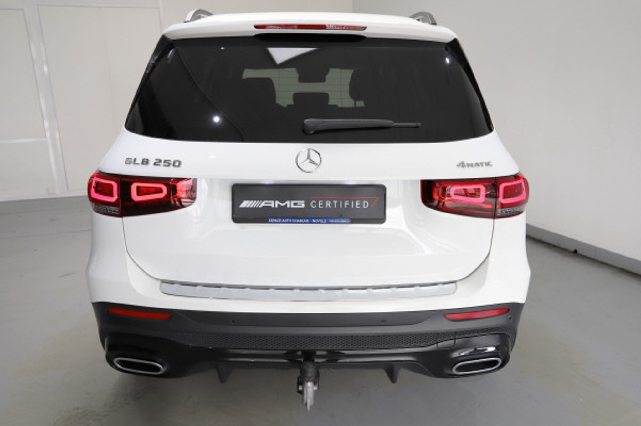 listing desktop thumbnail image 5