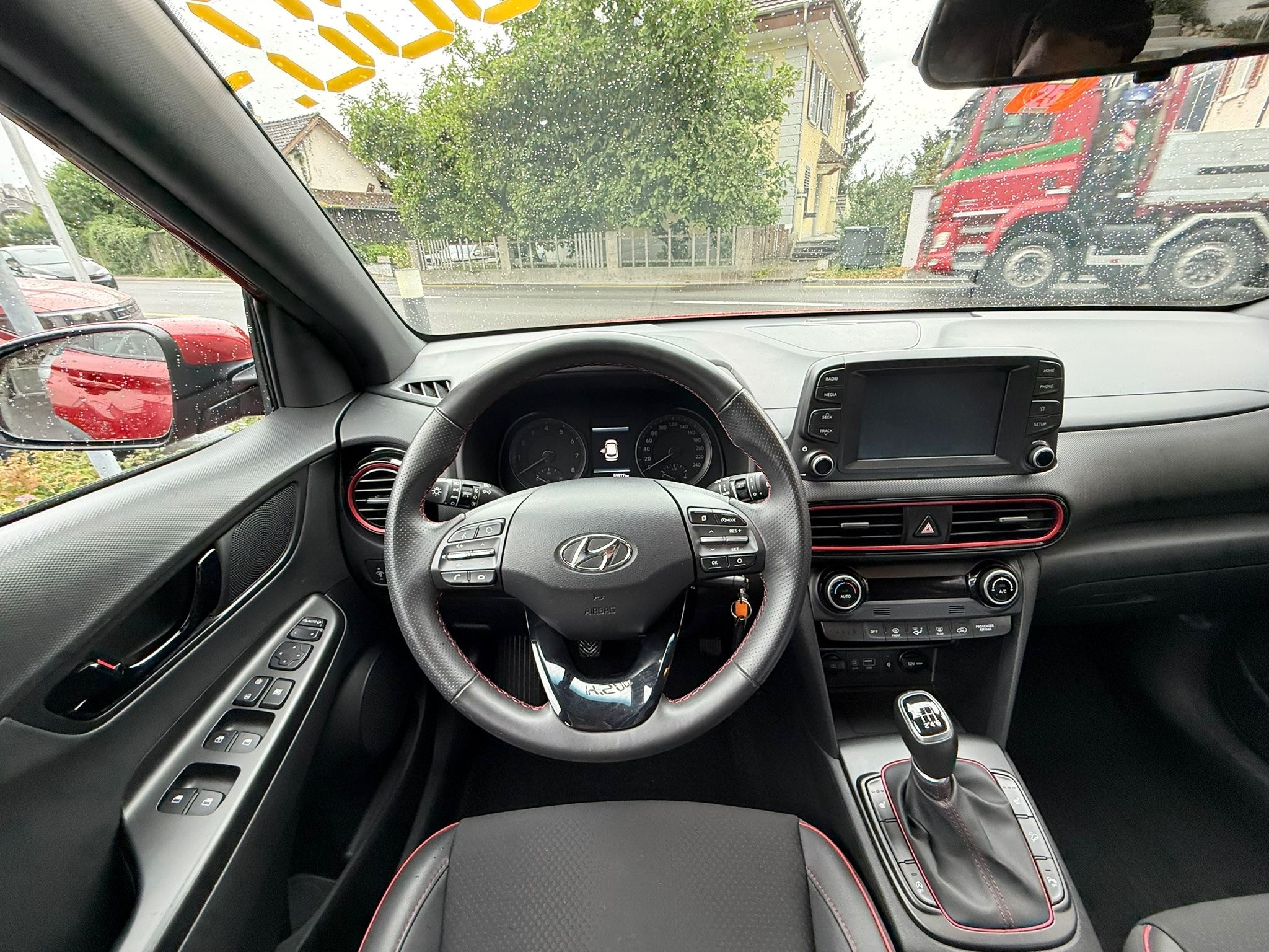 listing desktop thumbnail image 11