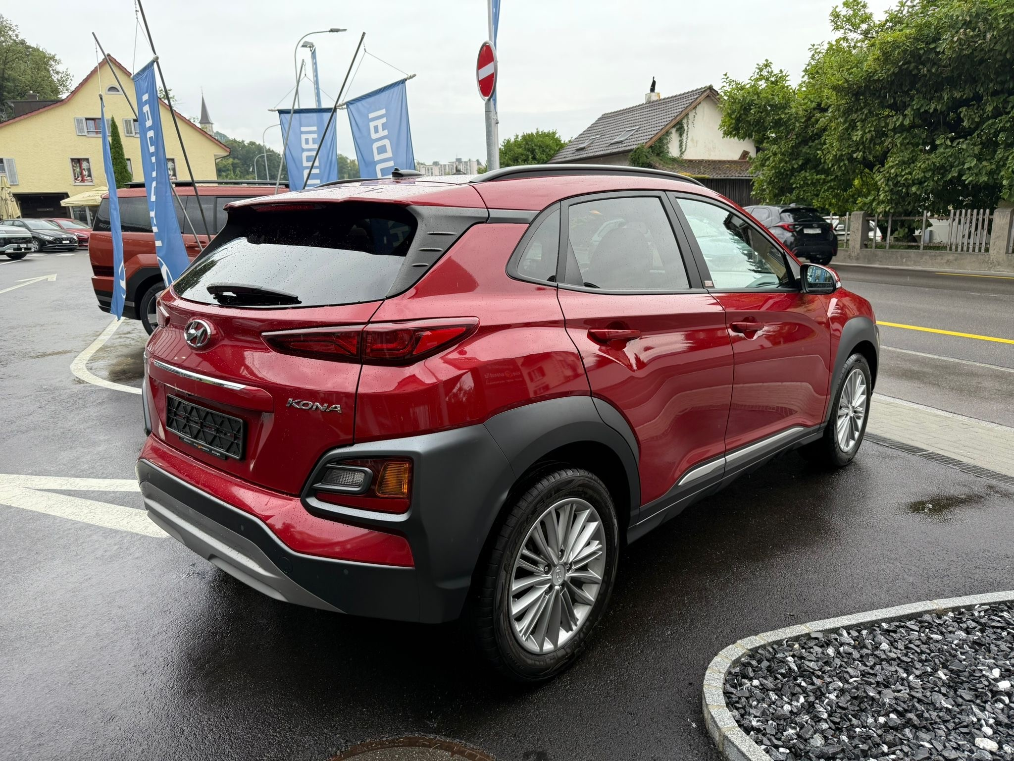 listing desktop thumbnail image 4