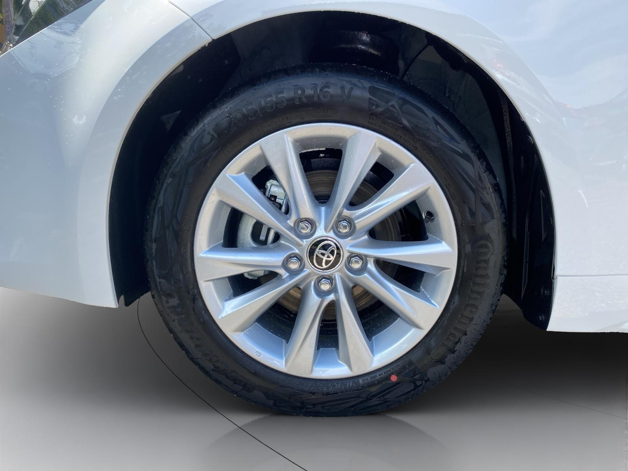 listing desktop thumbnail image 9