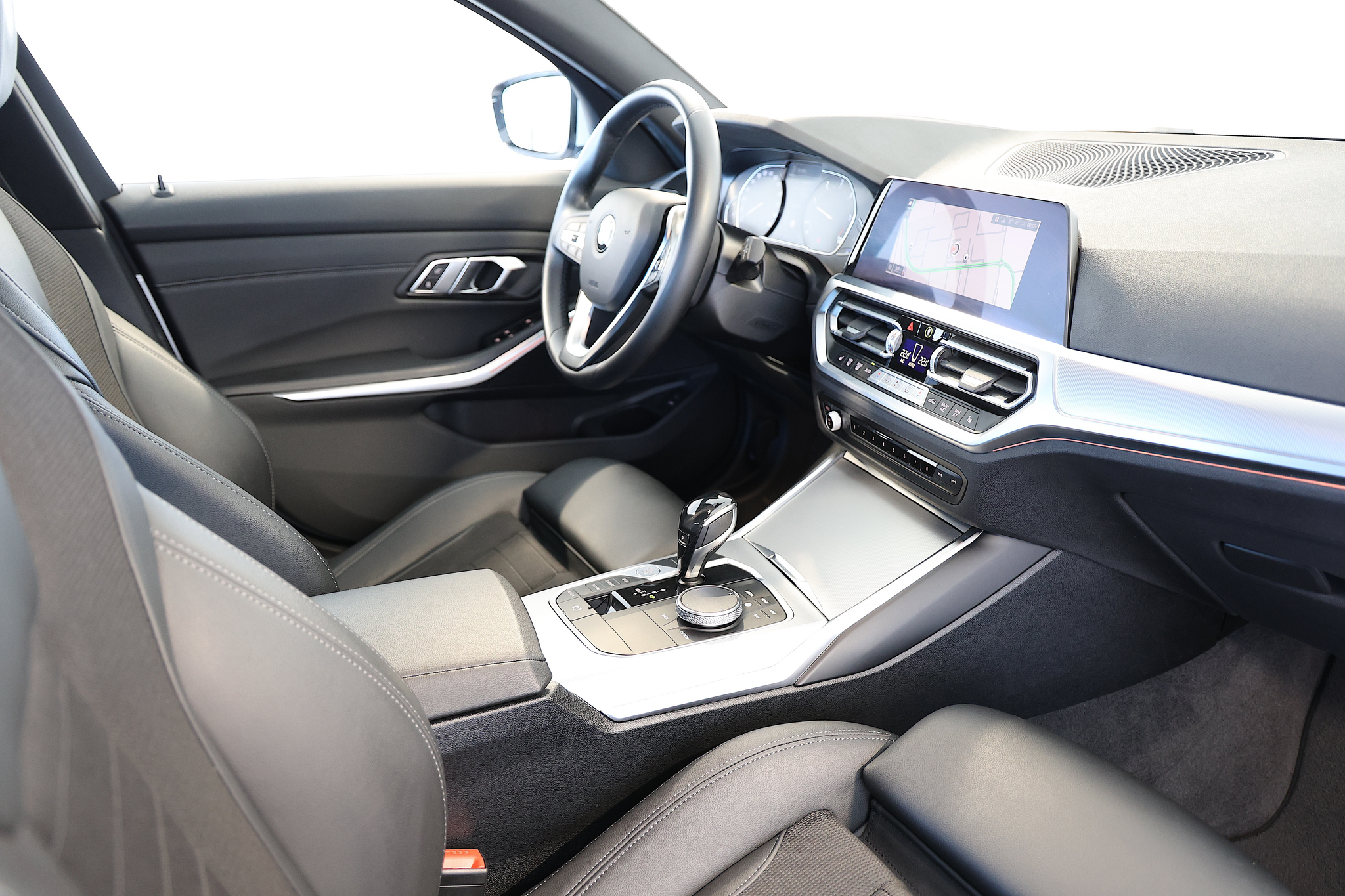 listing desktop thumbnail image 12