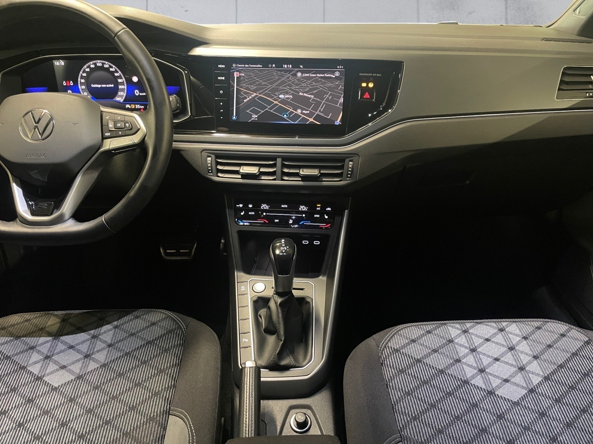 listing desktop thumbnail image 10