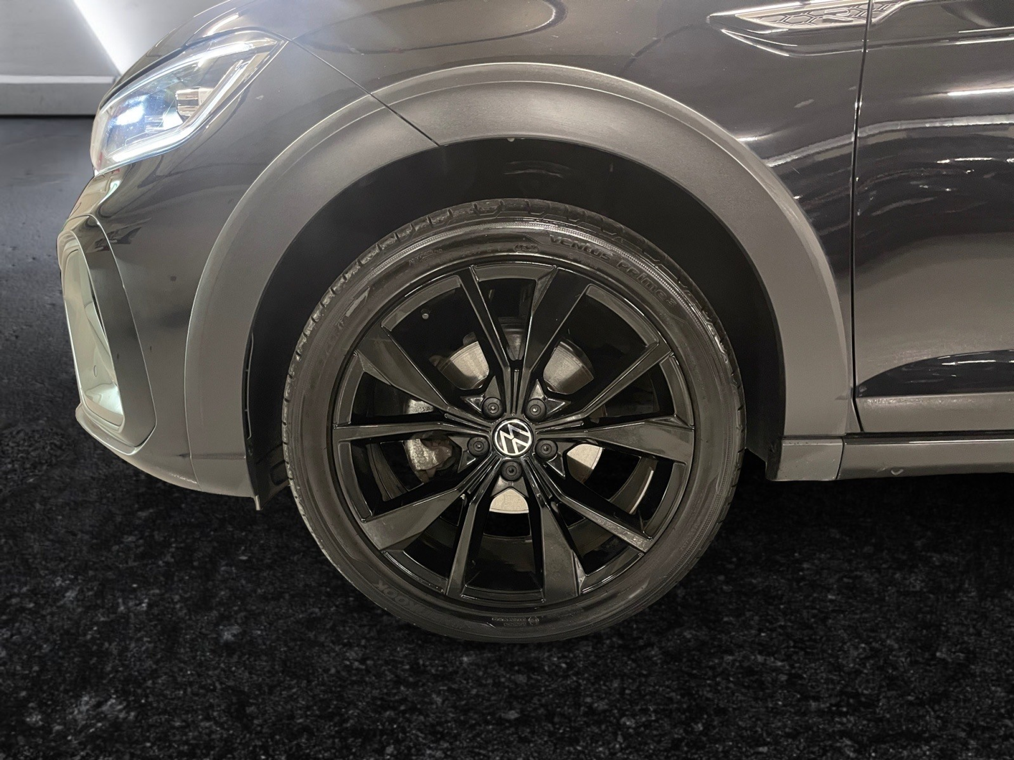 listing desktop thumbnail image 15