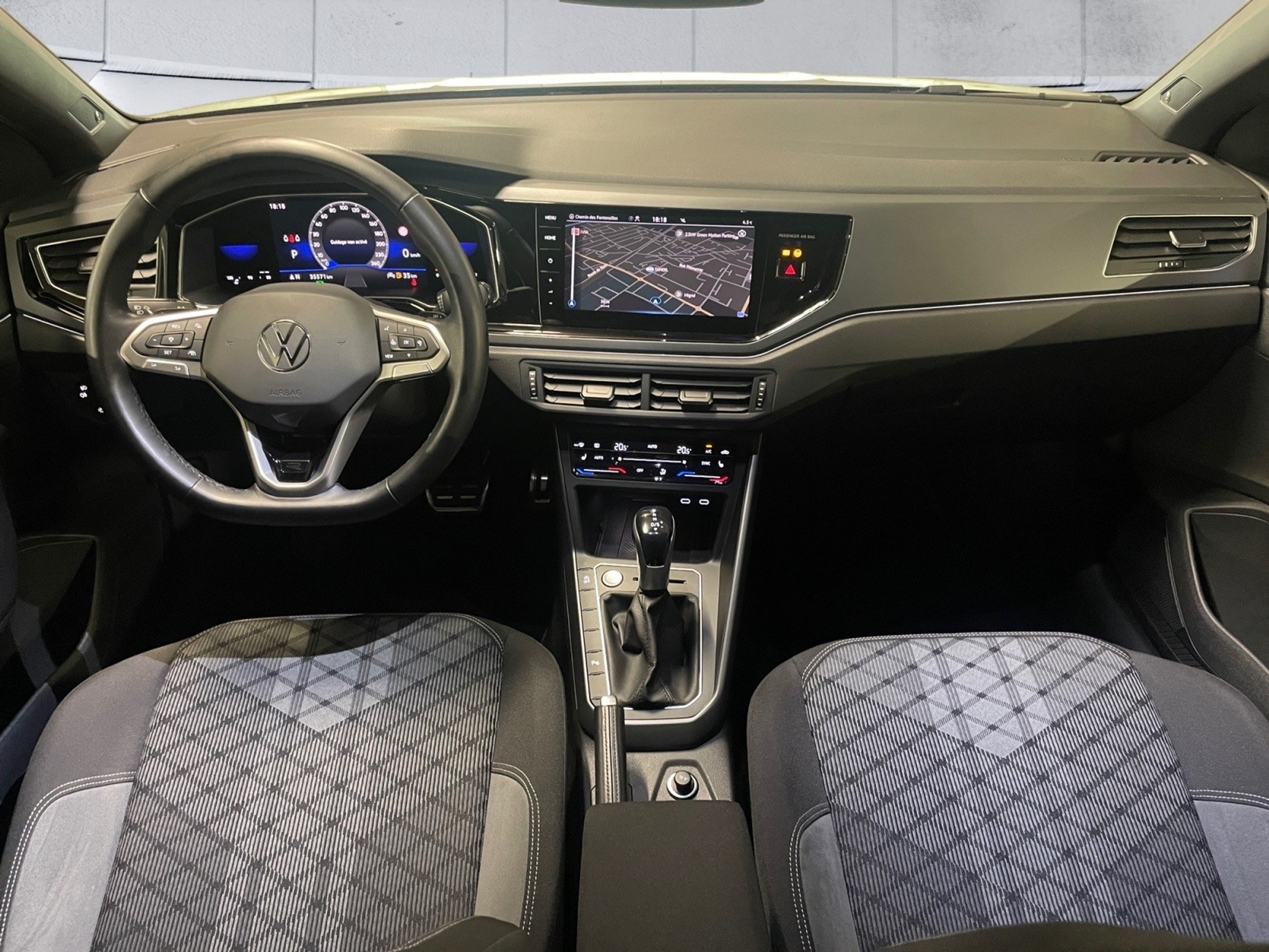 listing desktop thumbnail image 9