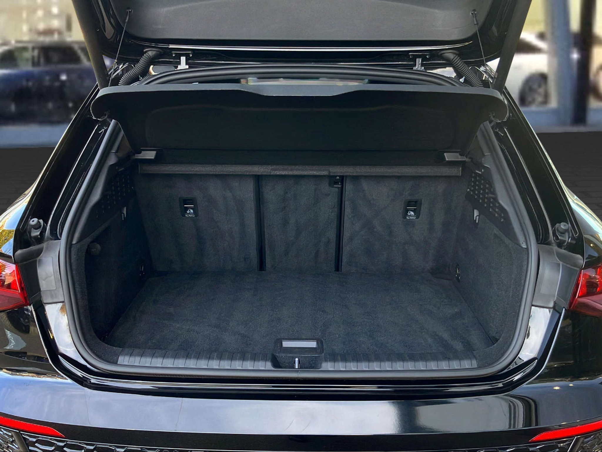 listing desktop thumbnail image 5