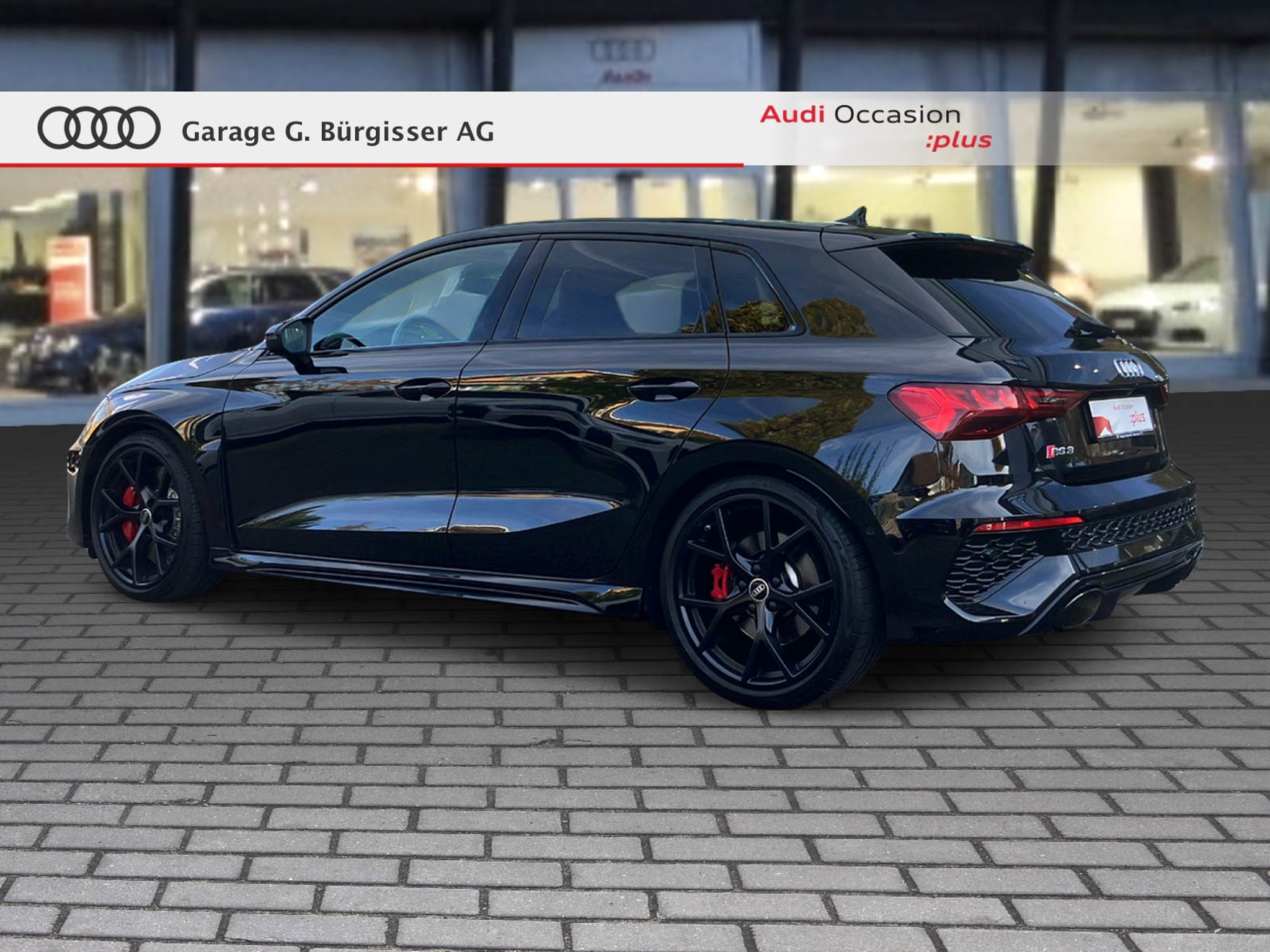 listing desktop thumbnail image 3