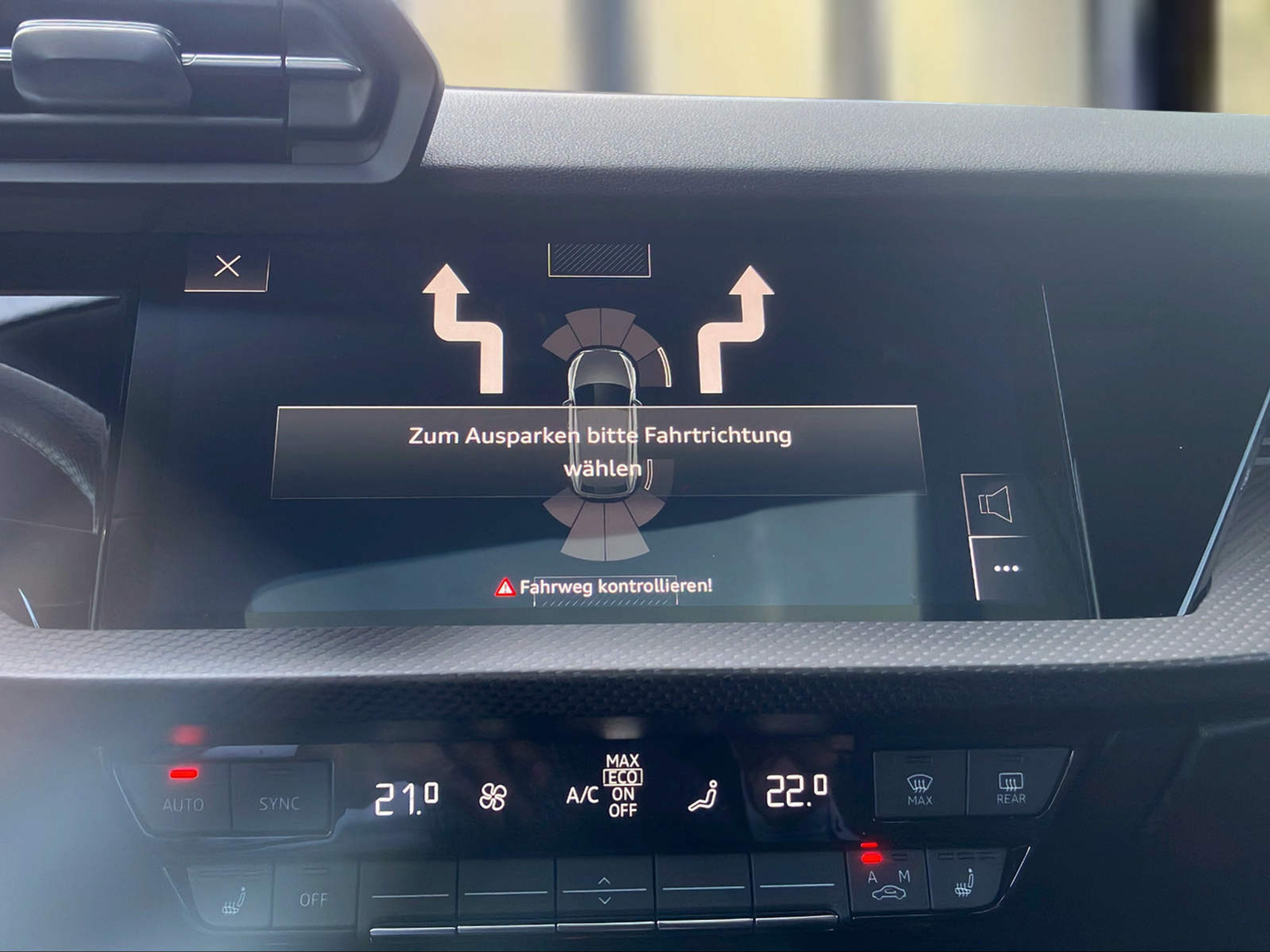 listing desktop thumbnail image 14