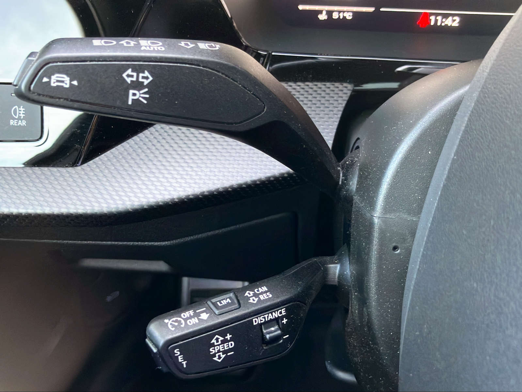 listing desktop thumbnail image 16