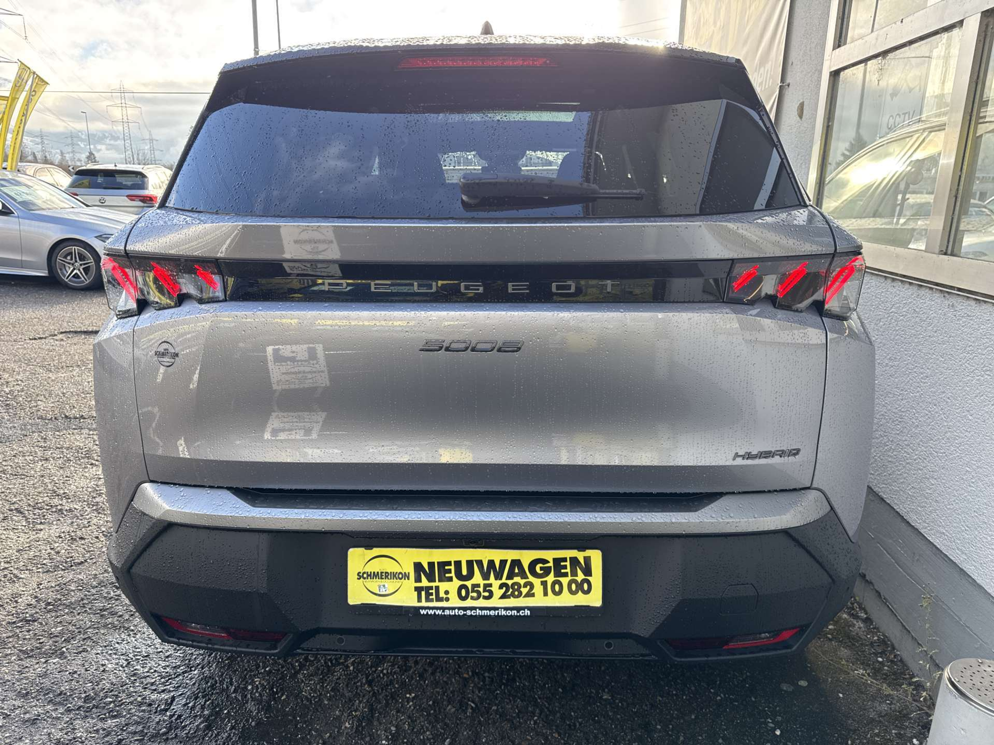 listing desktop thumbnail image 3