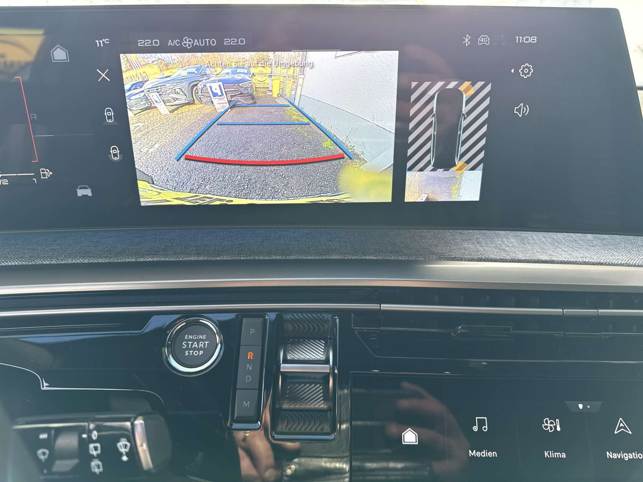 listing desktop thumbnail image 10