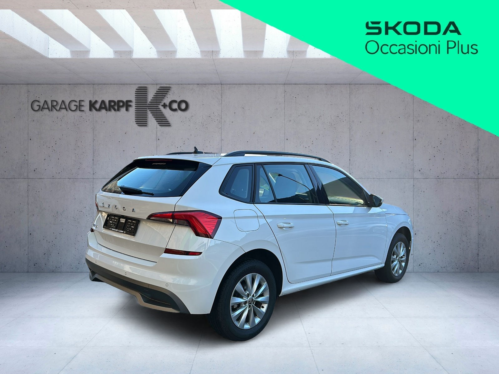 listing desktop thumbnail image 4