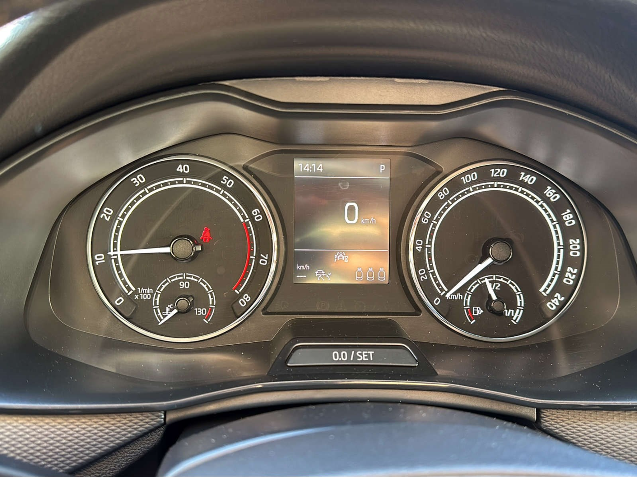 listing desktop thumbnail image 12