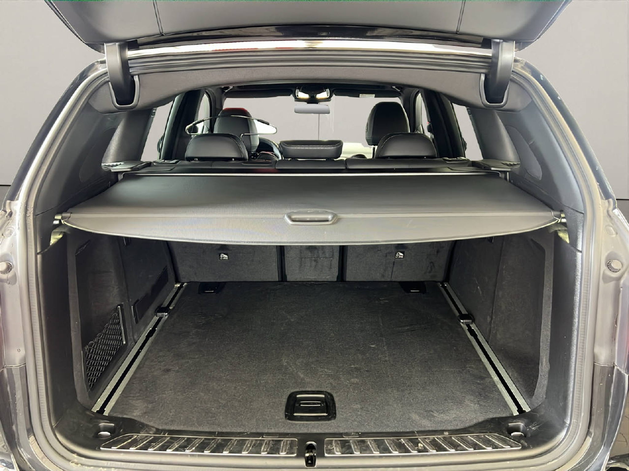 listing desktop thumbnail image 20