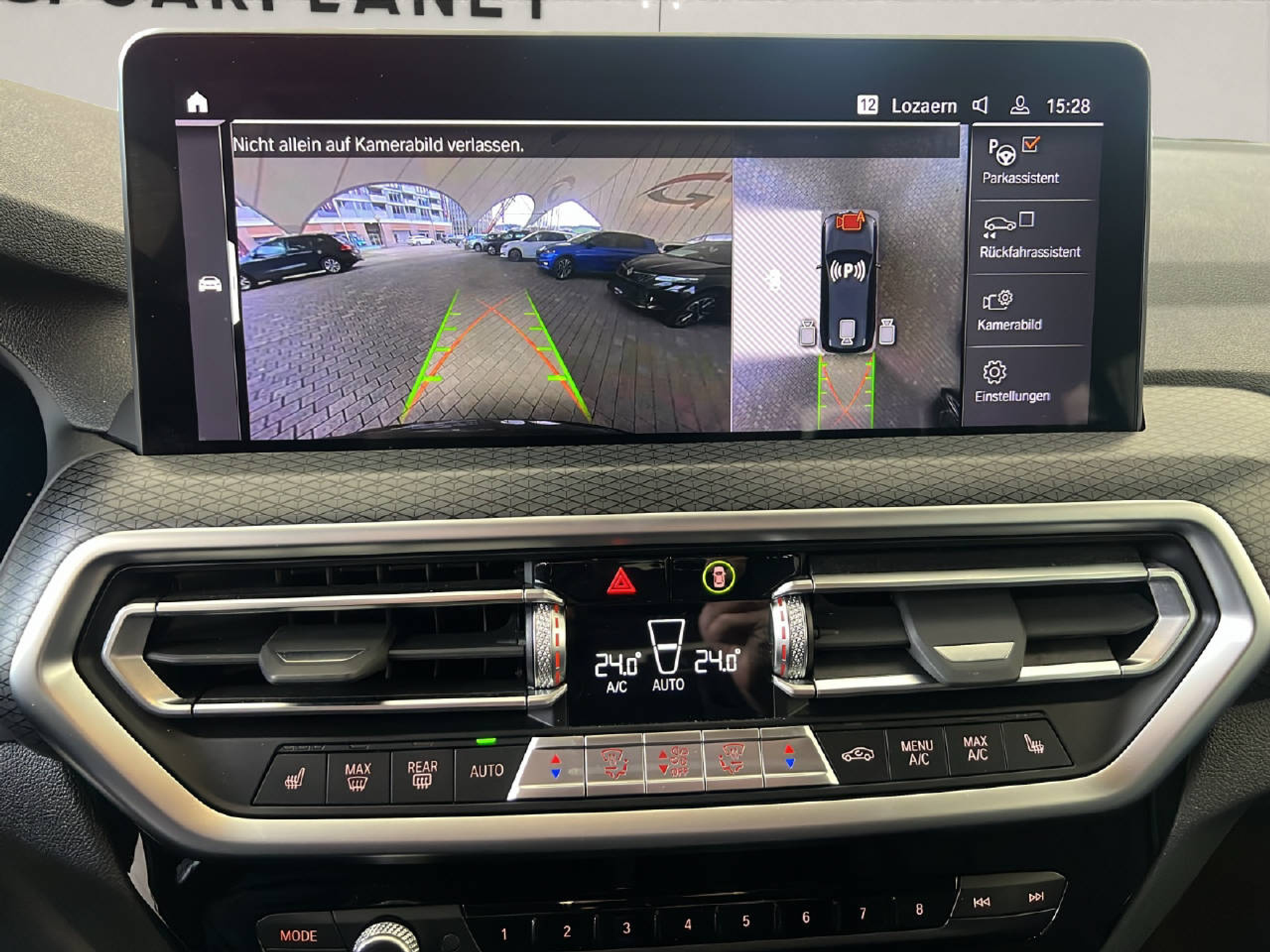 listing desktop thumbnail image 15