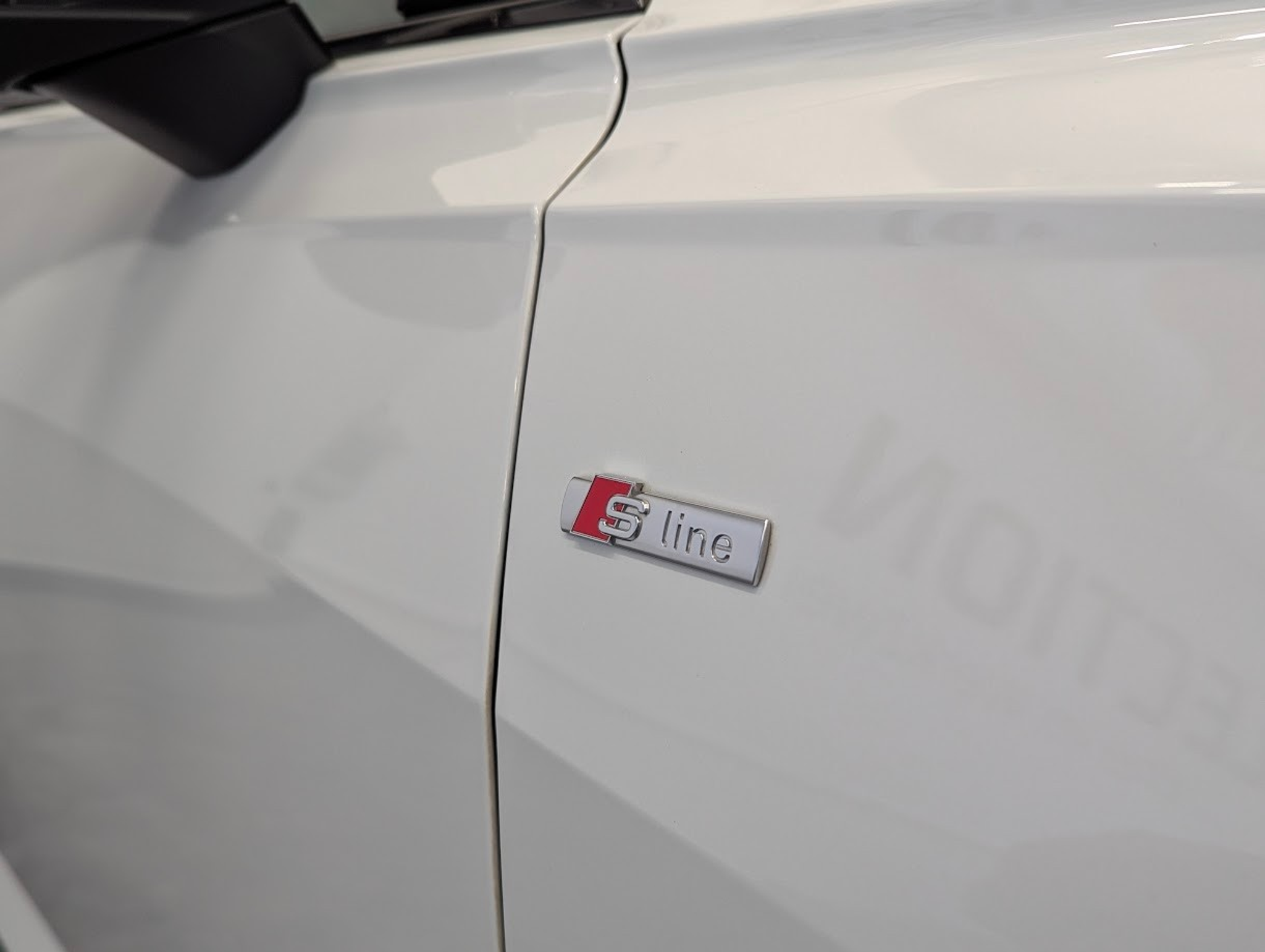 listing desktop thumbnail image 2