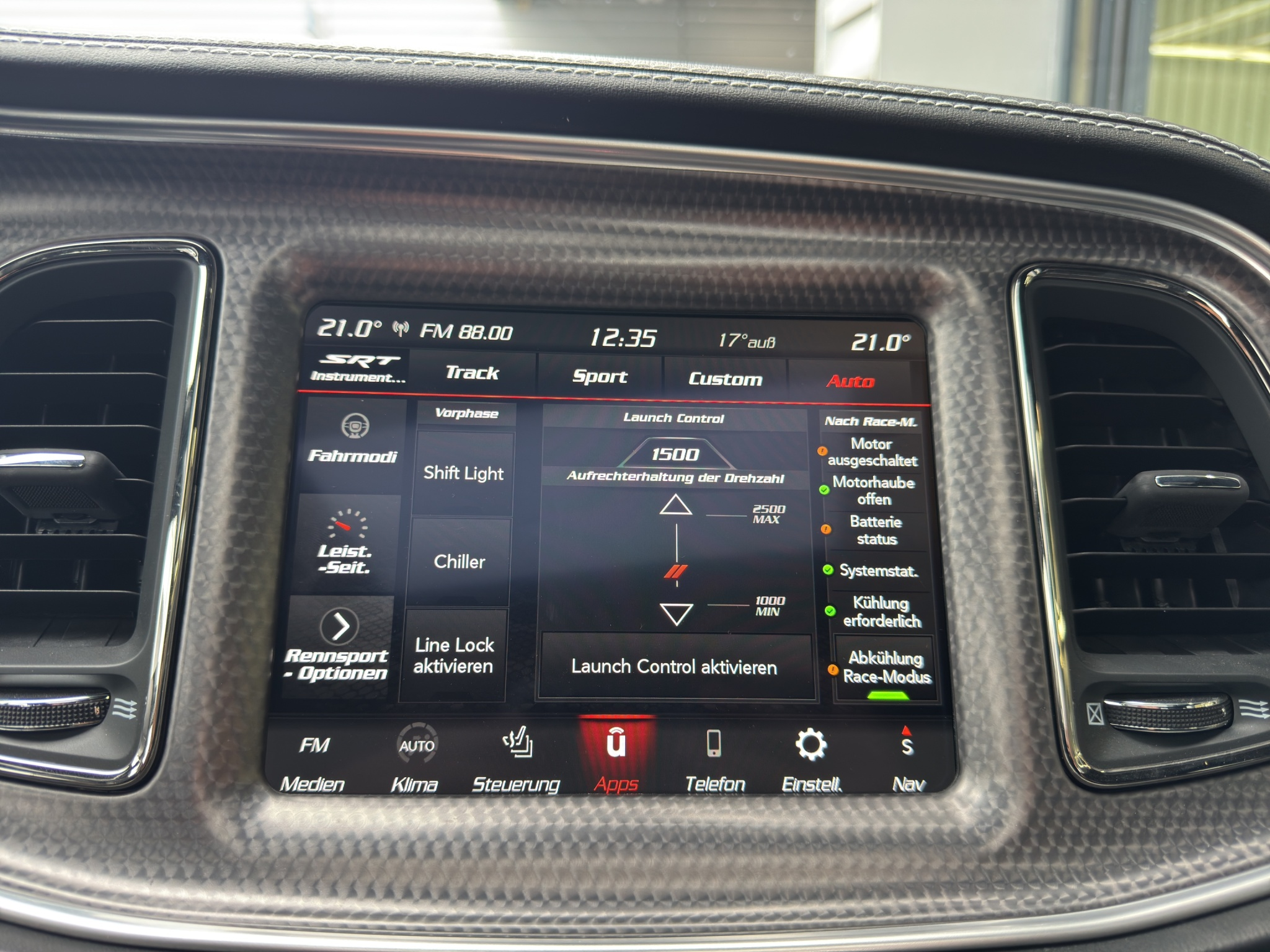 listing desktop thumbnail image 9