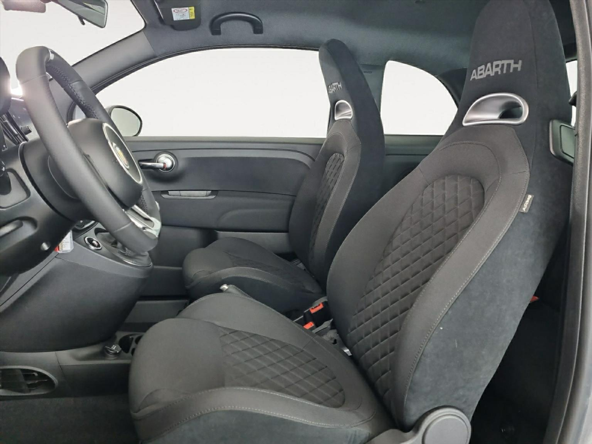 listing desktop thumbnail image 4