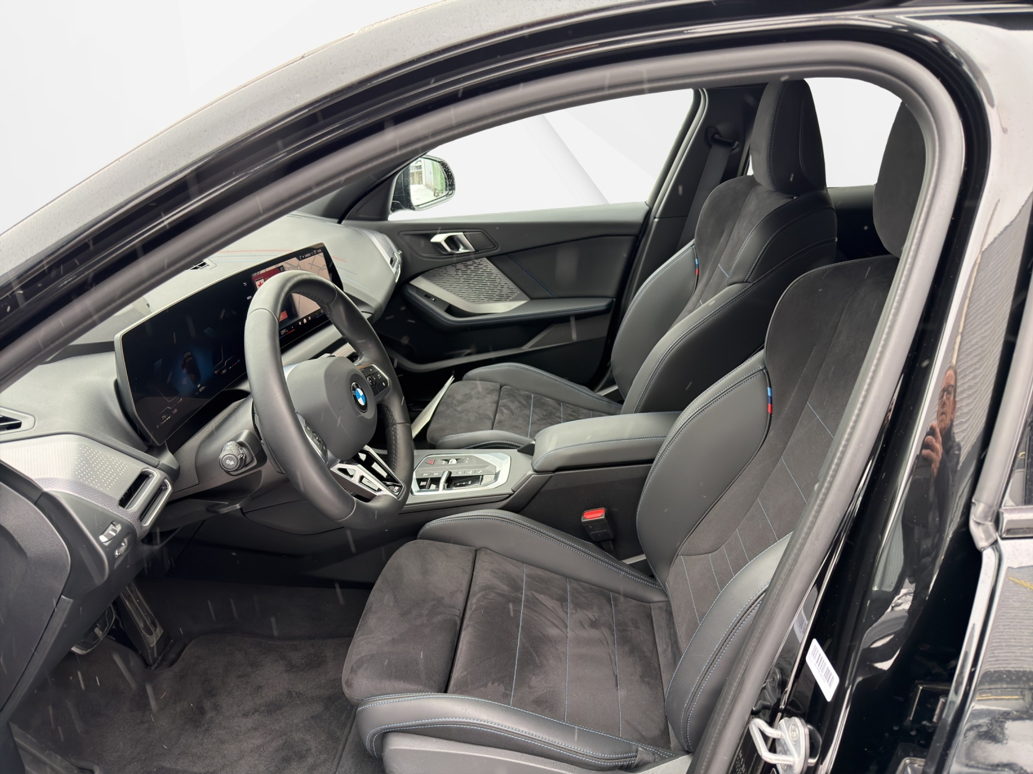 listing desktop thumbnail image 11