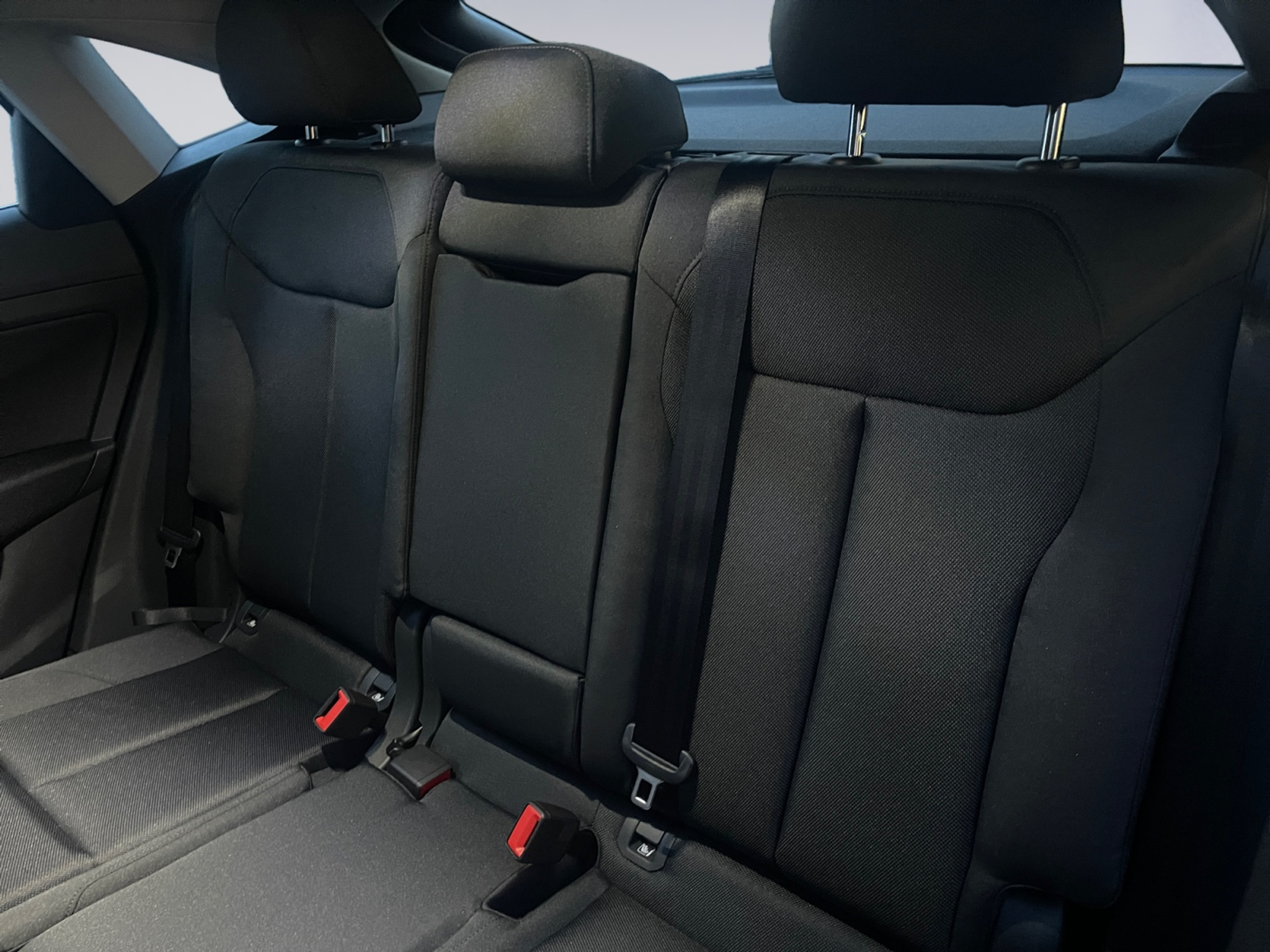 listing desktop thumbnail image 12