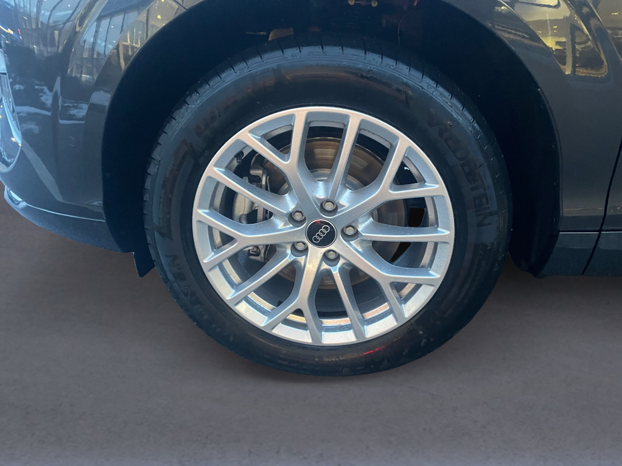 listing desktop thumbnail image 13