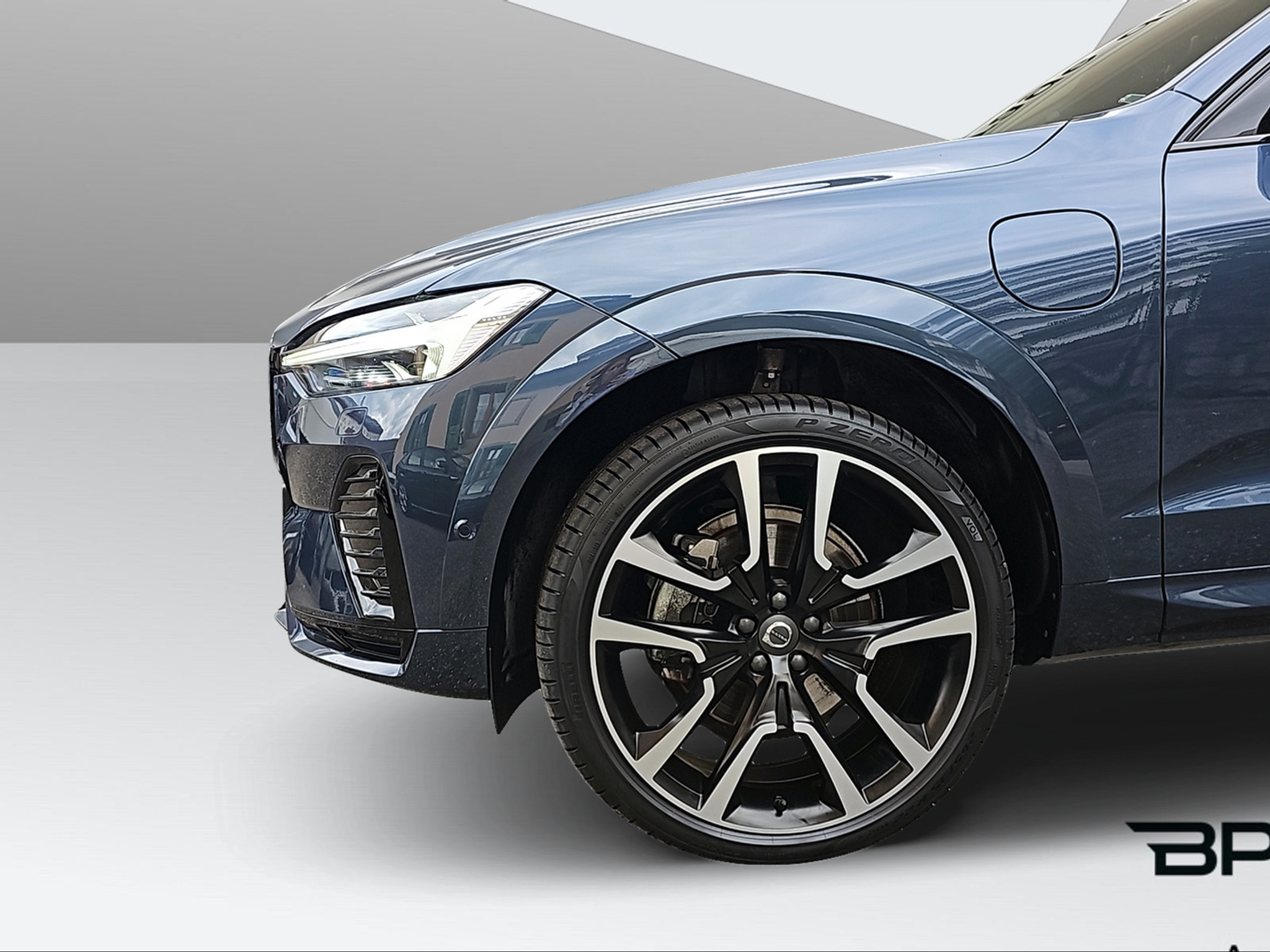 listing desktop thumbnail image 10