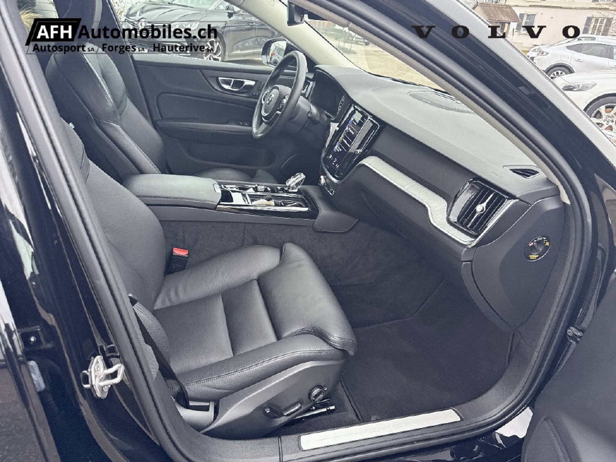 listing desktop thumbnail image 9