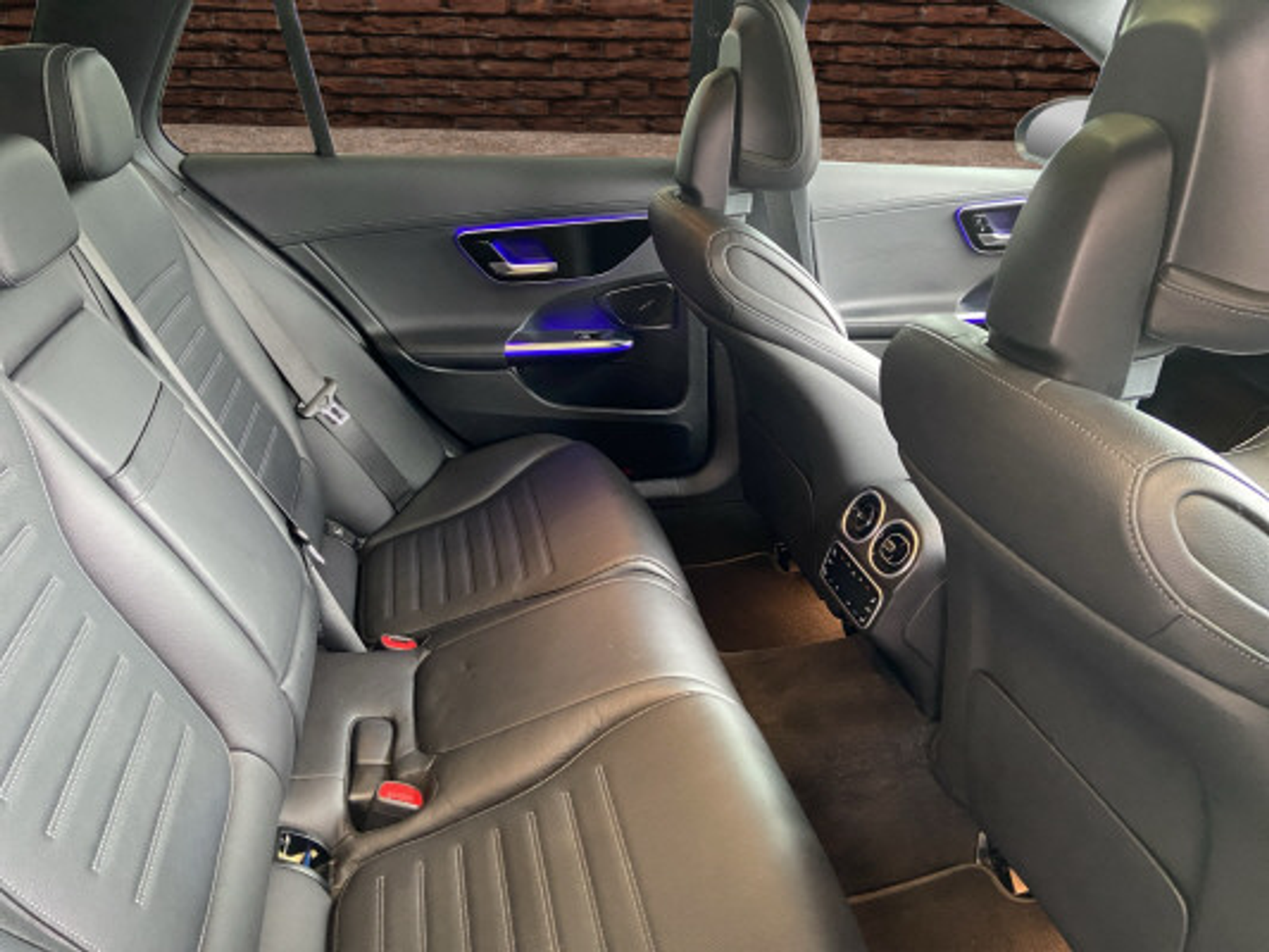 listing desktop thumbnail image 13