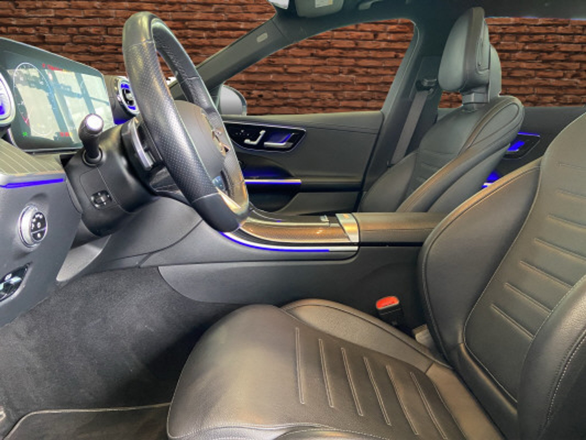 listing desktop thumbnail image 11