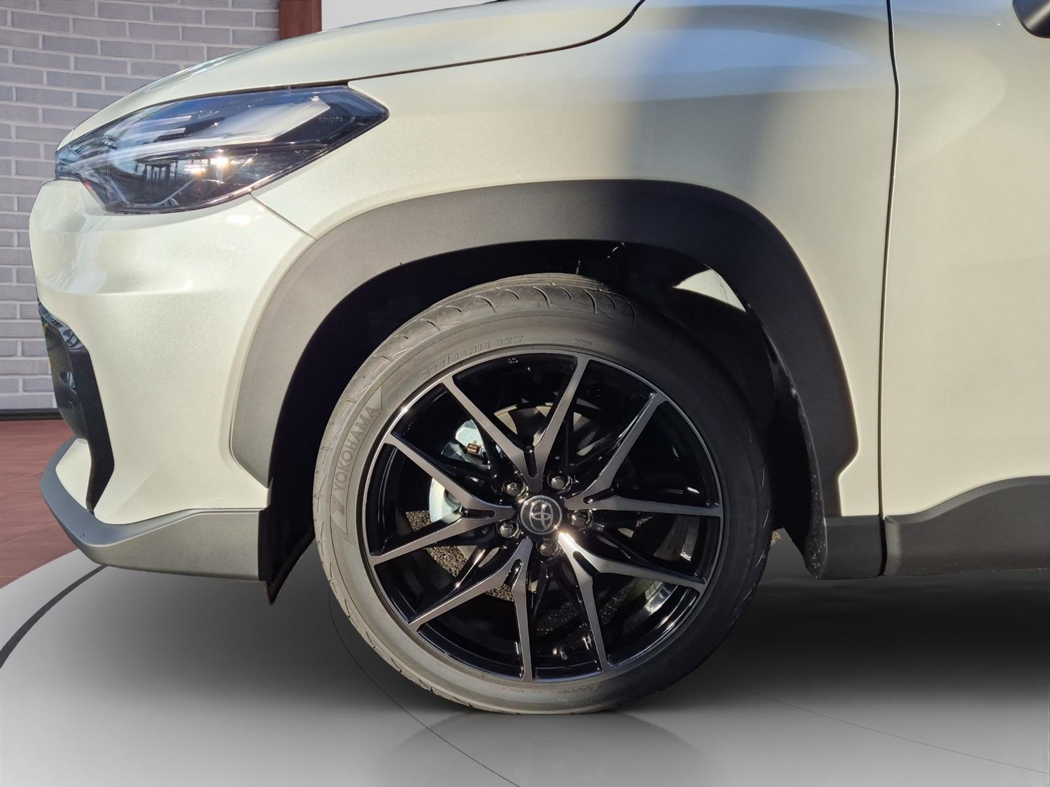 listing desktop thumbnail image 9