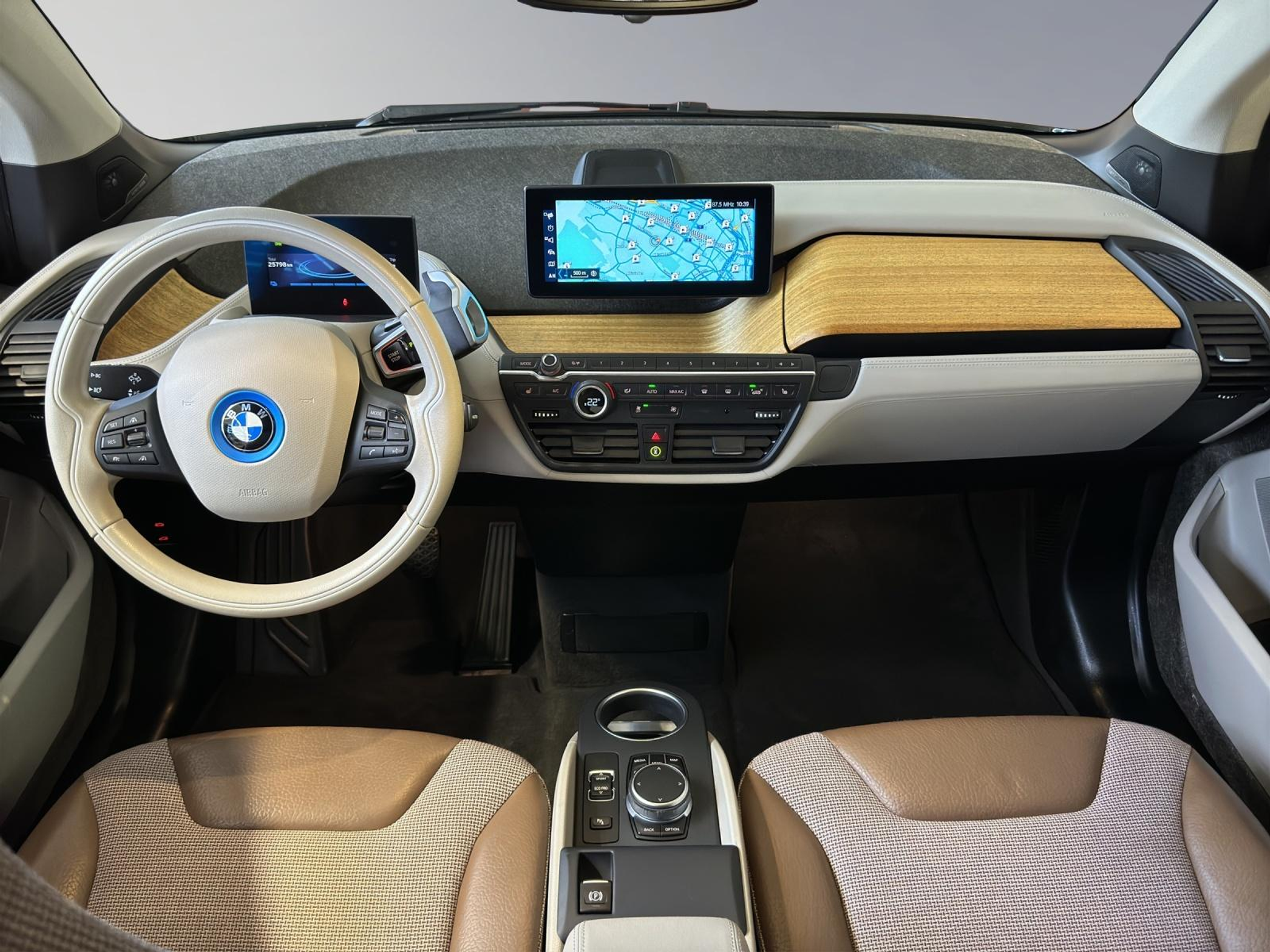 listing desktop thumbnail image 8