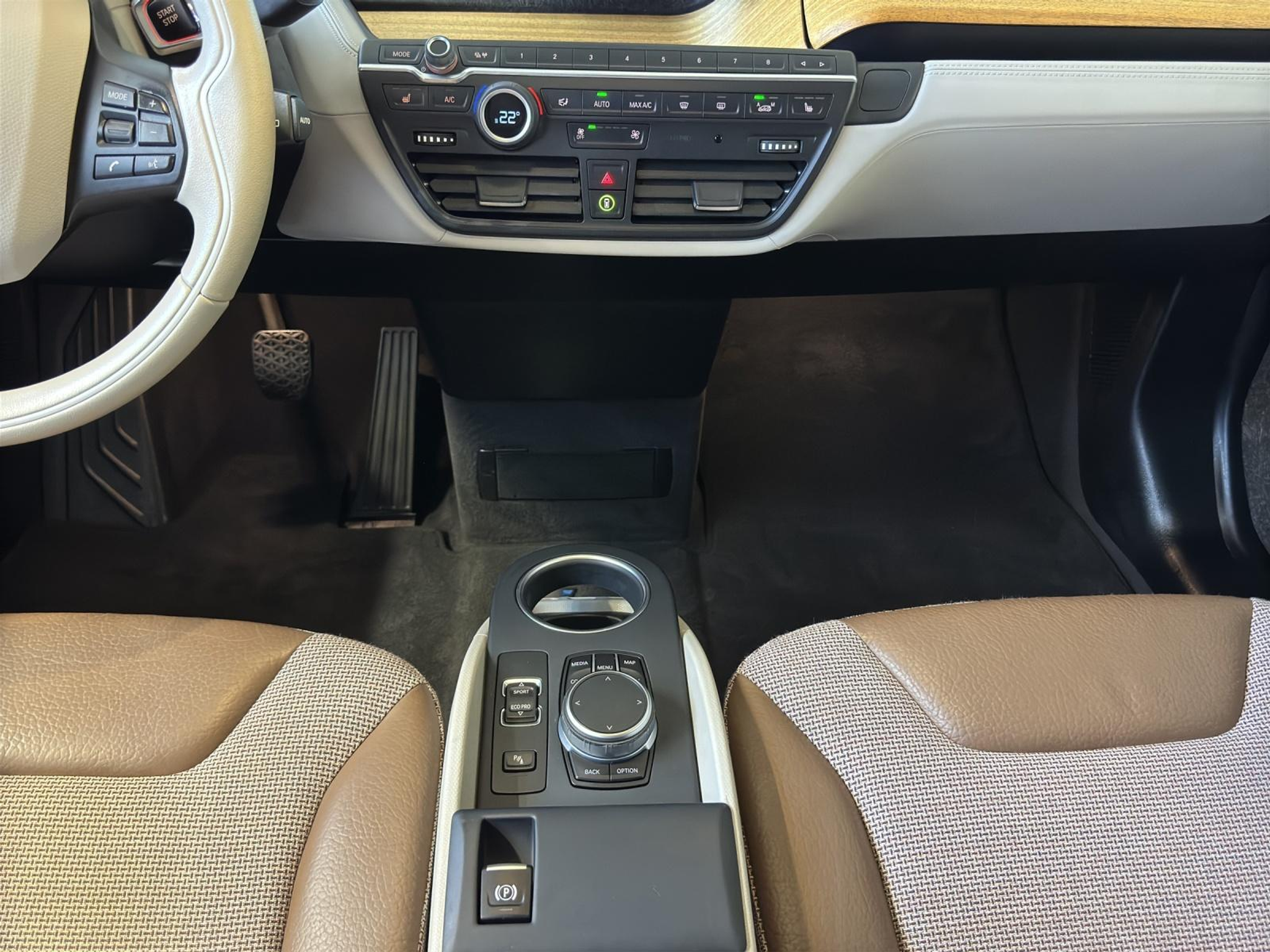 listing desktop thumbnail image 13