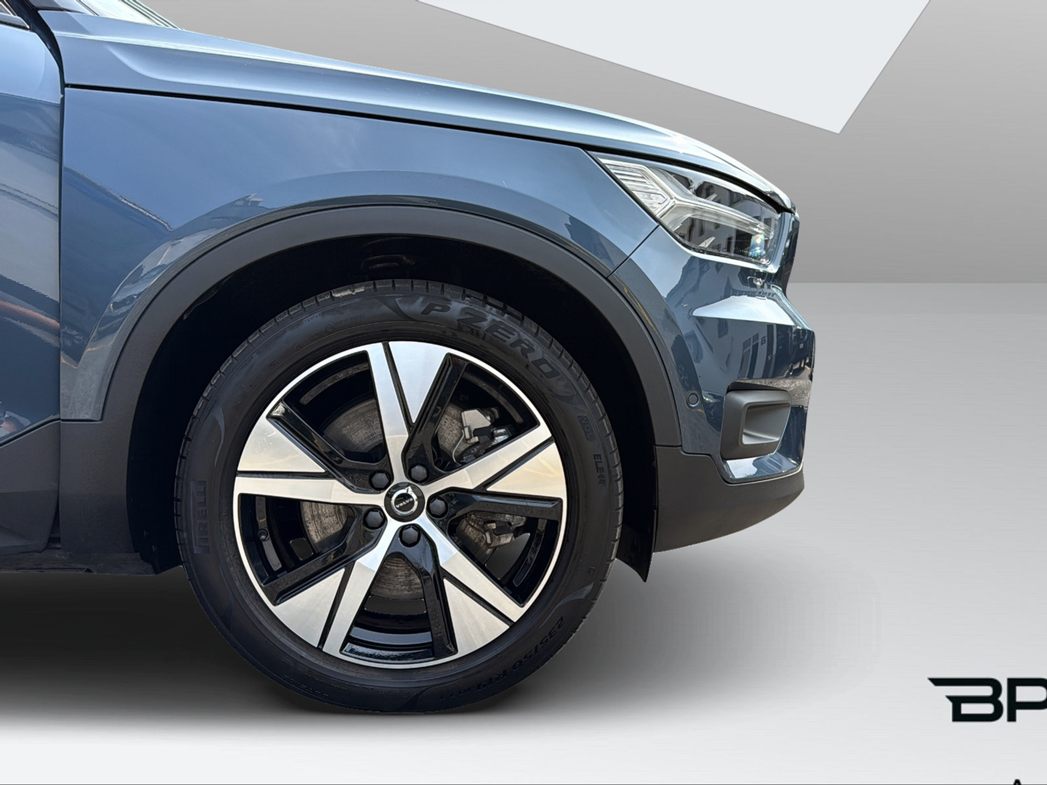 listing desktop thumbnail image 9