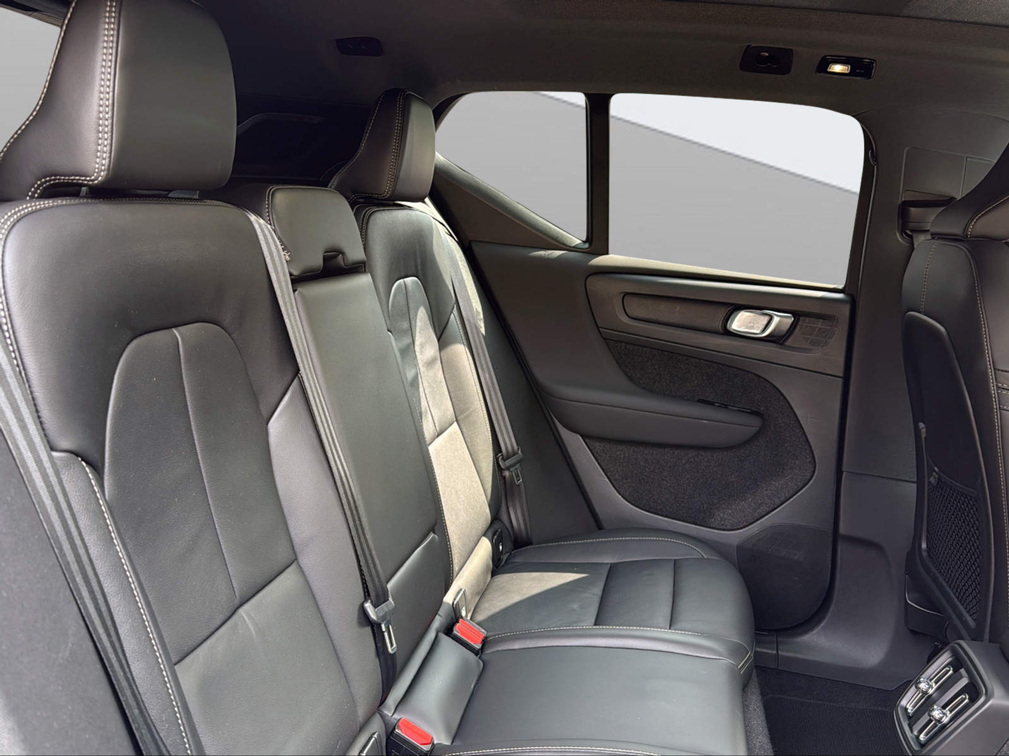 listing desktop thumbnail image 16