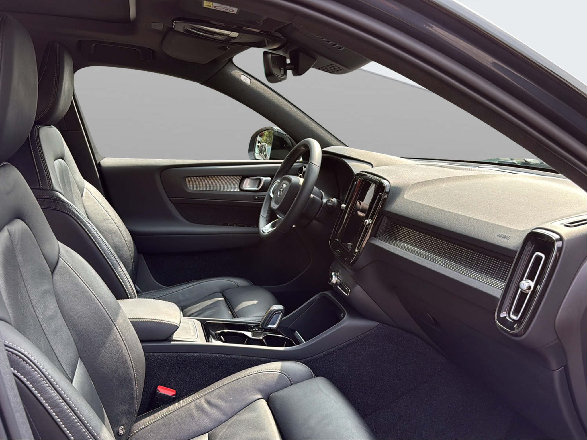 listing desktop thumbnail image 18