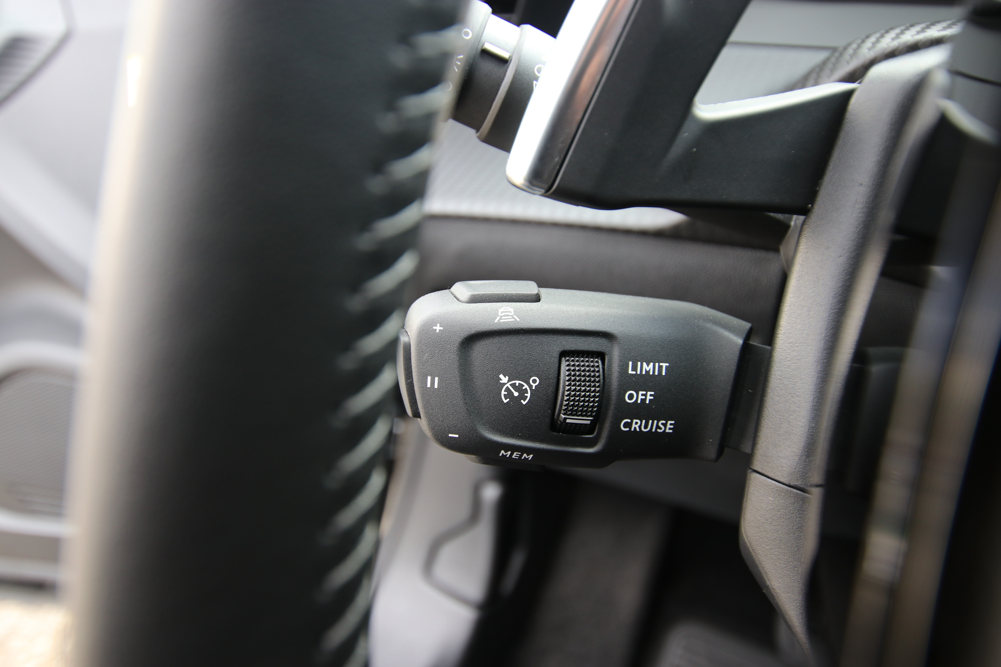 listing desktop thumbnail image 23