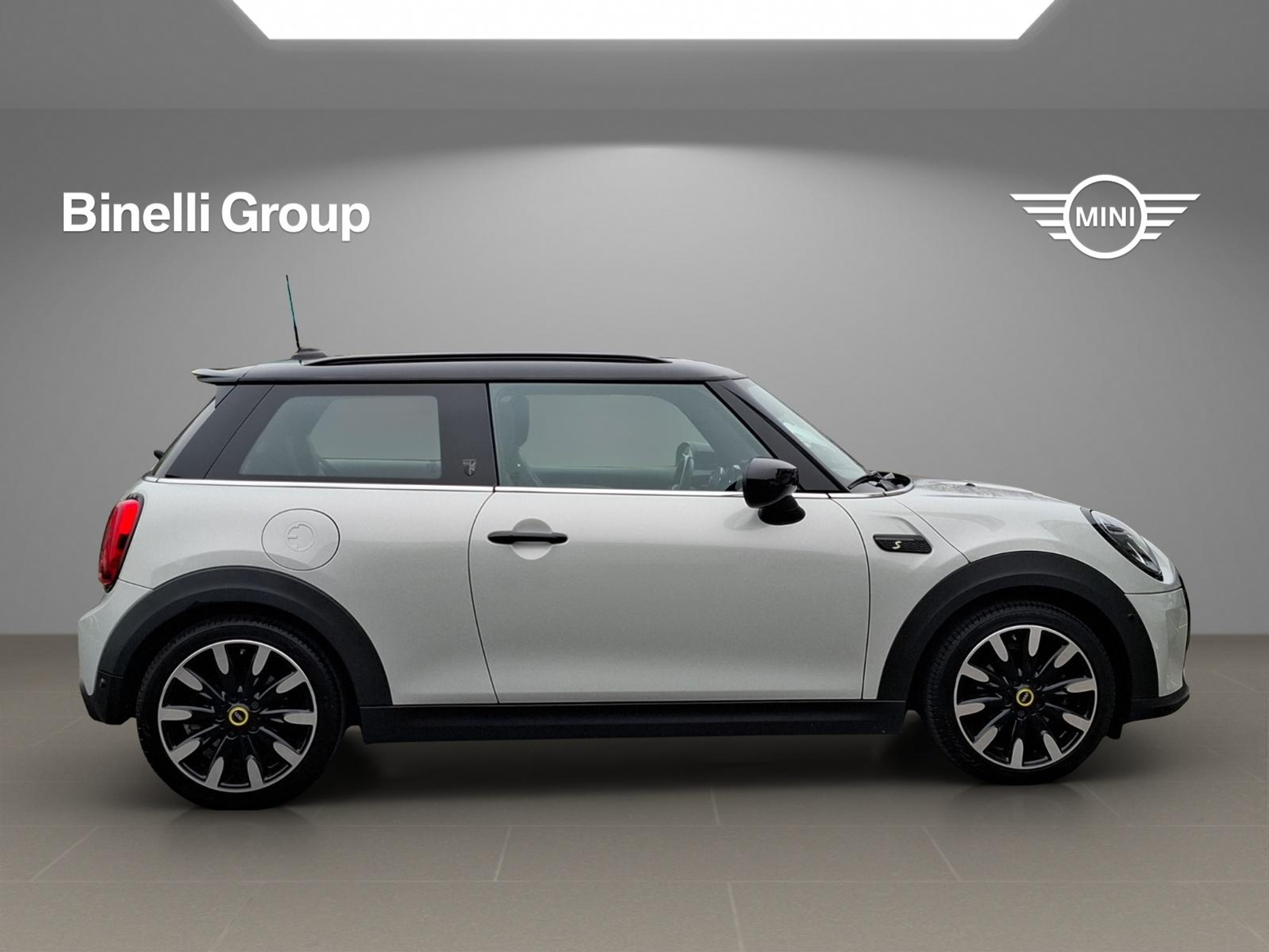 listing desktop thumbnail image 16