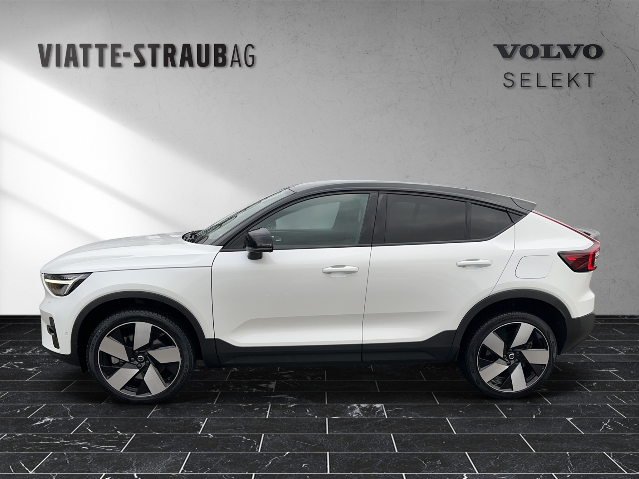 listing desktop thumbnail image 1