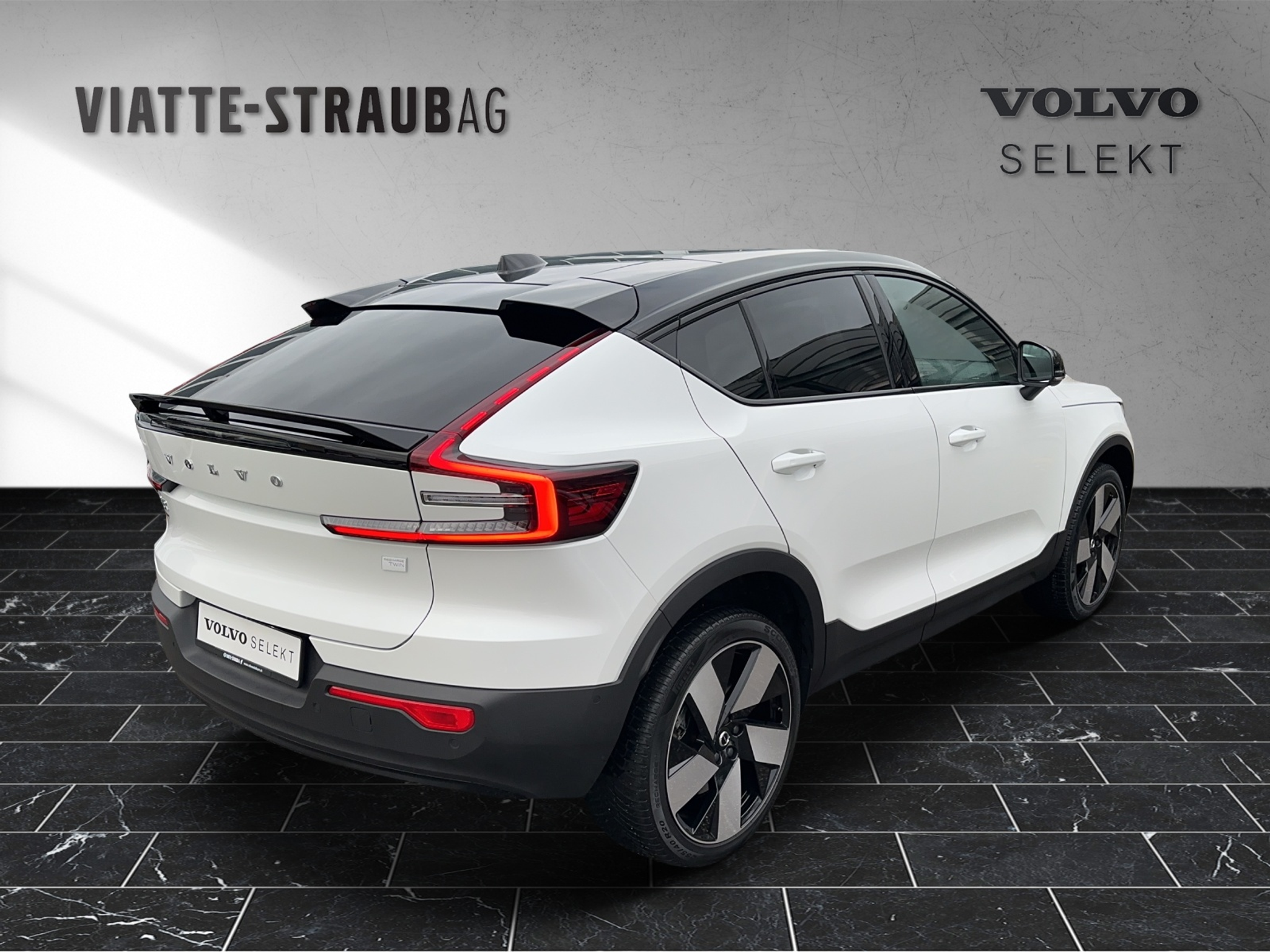 listing desktop thumbnail image 4