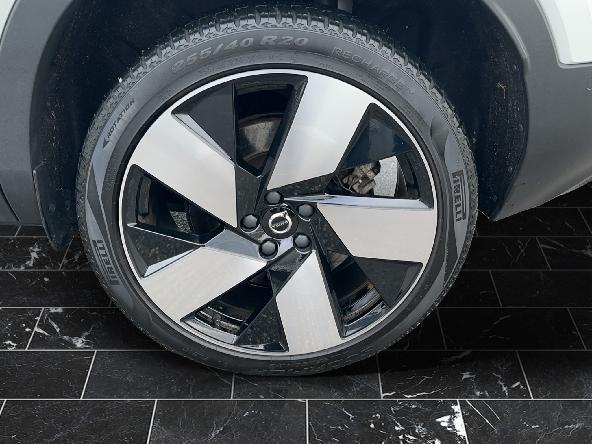 listing desktop thumbnail image 16