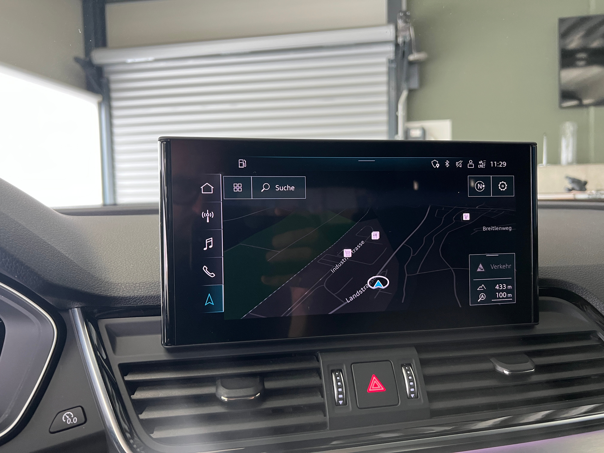 listing desktop thumbnail image 7