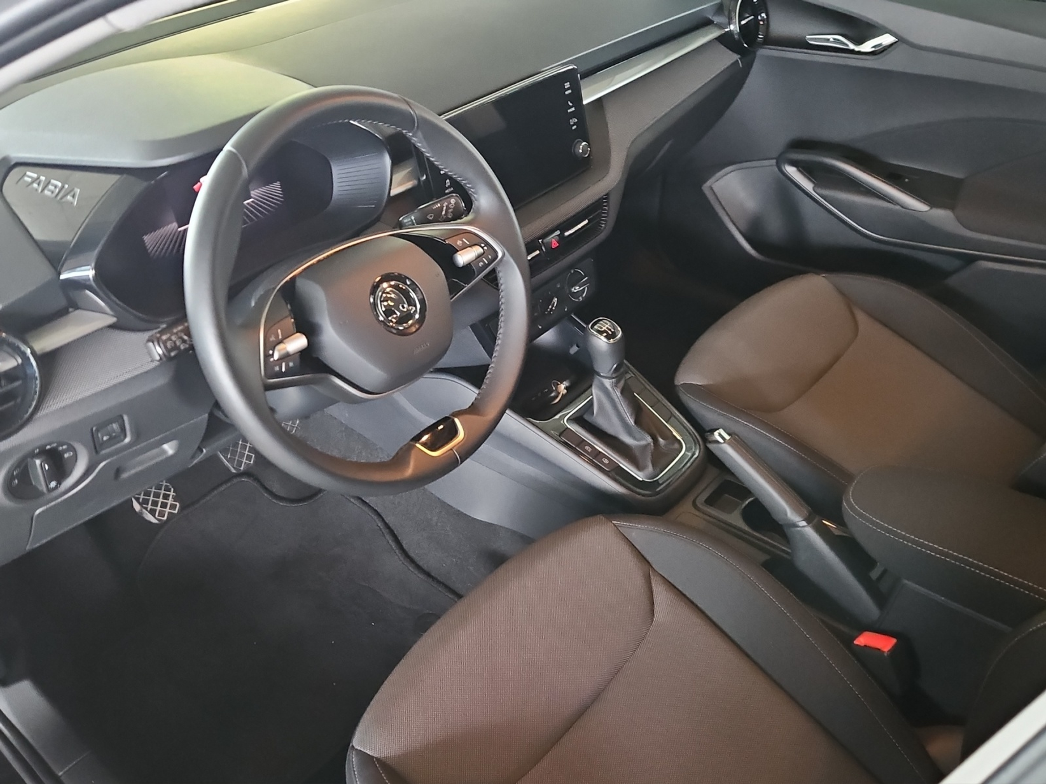 listing desktop thumbnail image 6