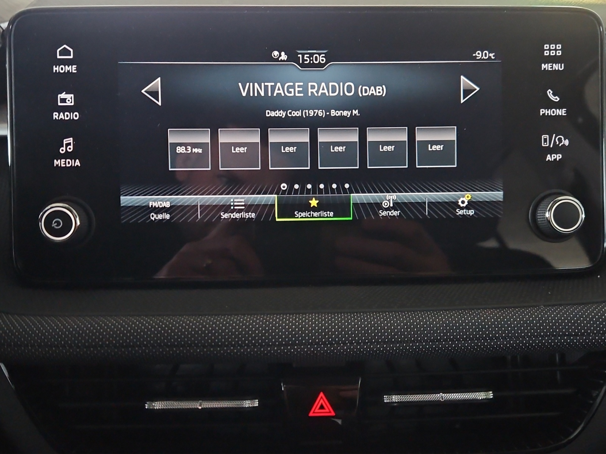 listing desktop thumbnail image 16