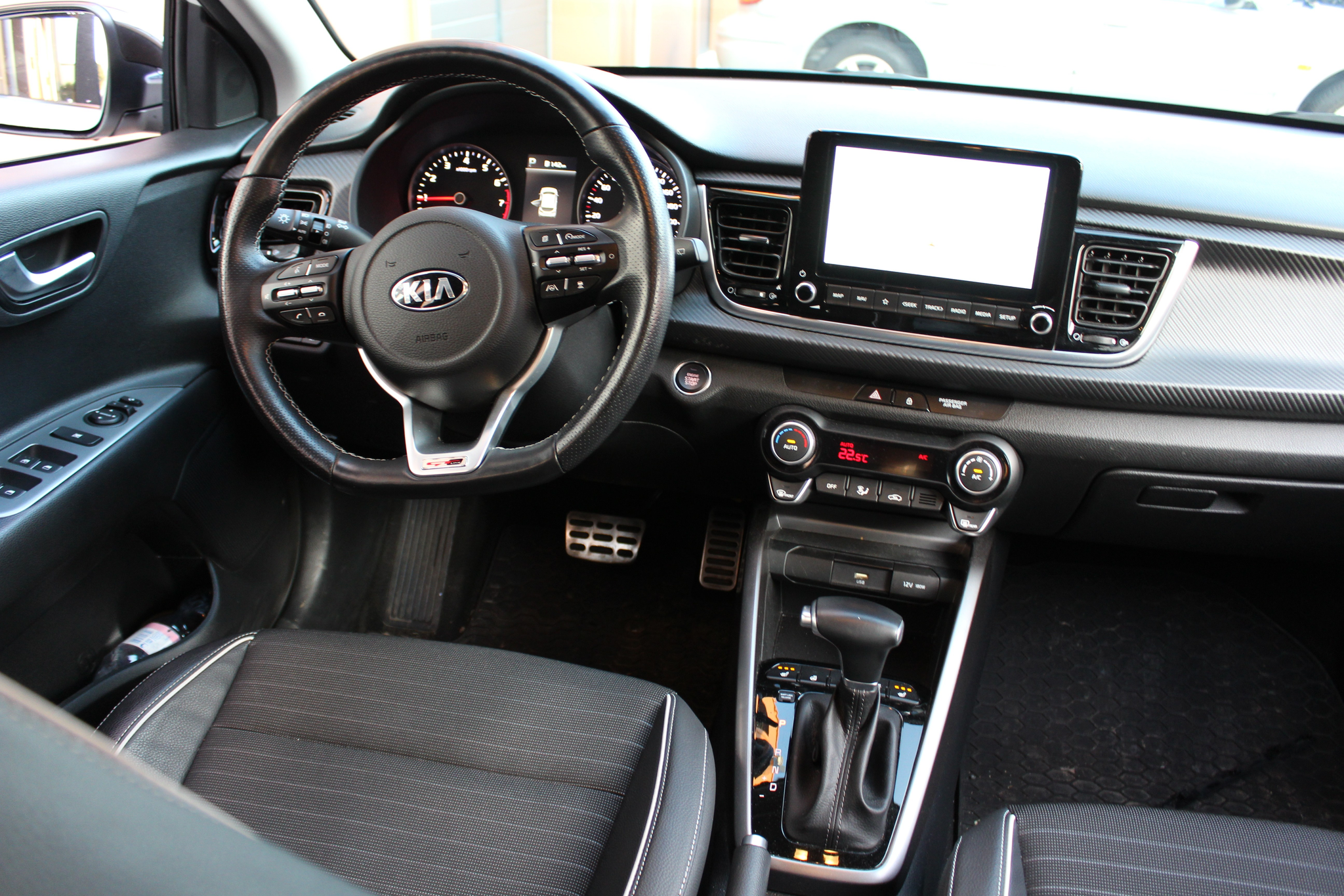 listing desktop thumbnail image 15