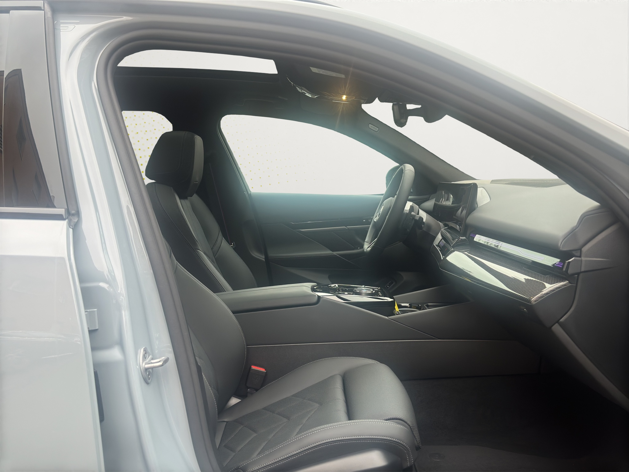 listing desktop thumbnail image 12